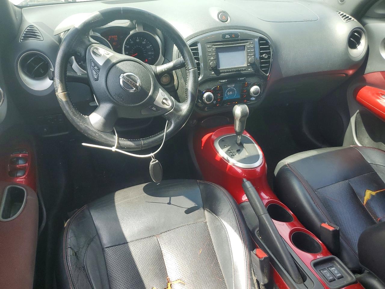 2011 Nissan Juke S White vin: JN8AF5MR9BT020570