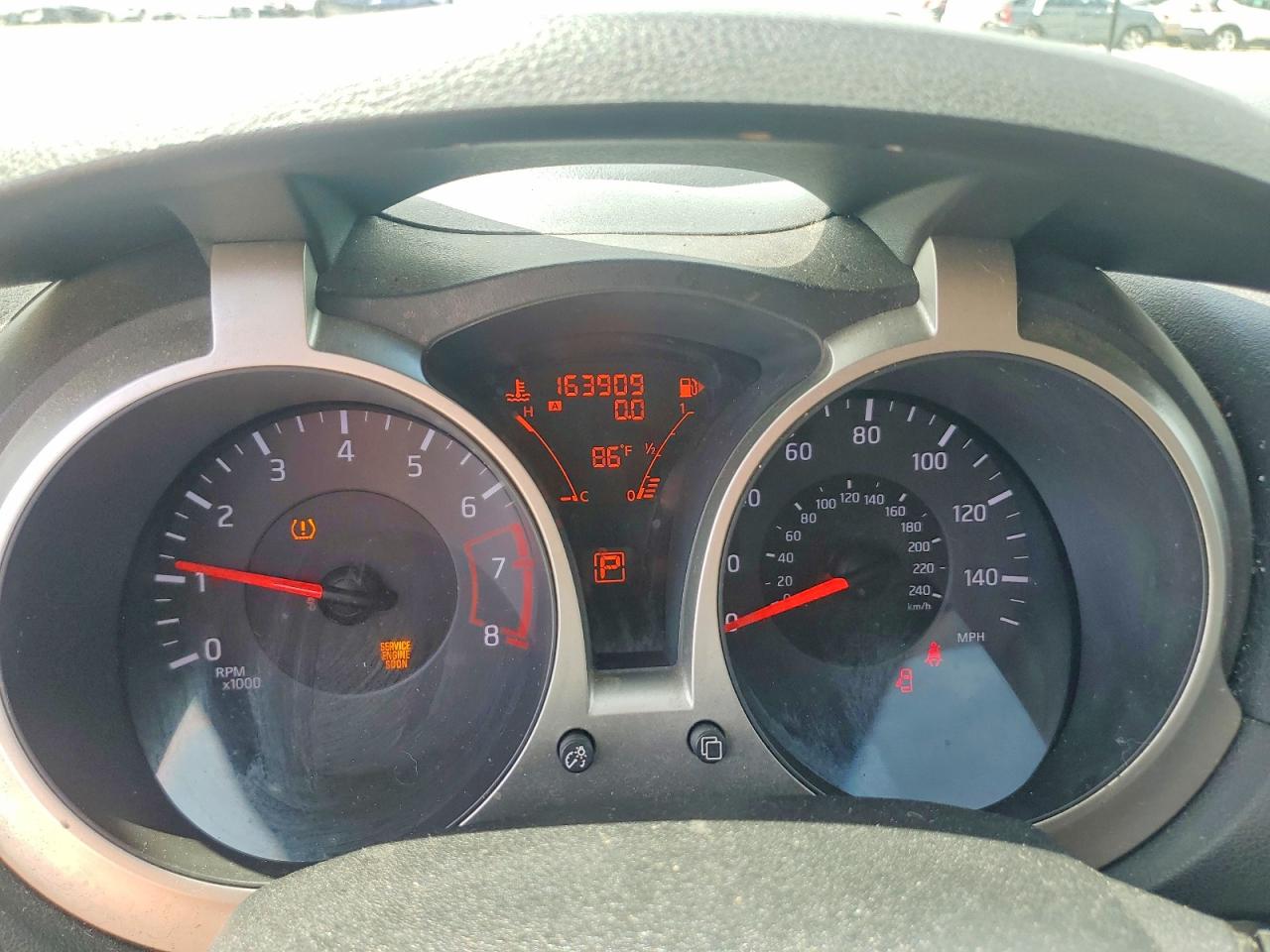 2011 Nissan Juke S White vin: JN8AF5MR9BT020570