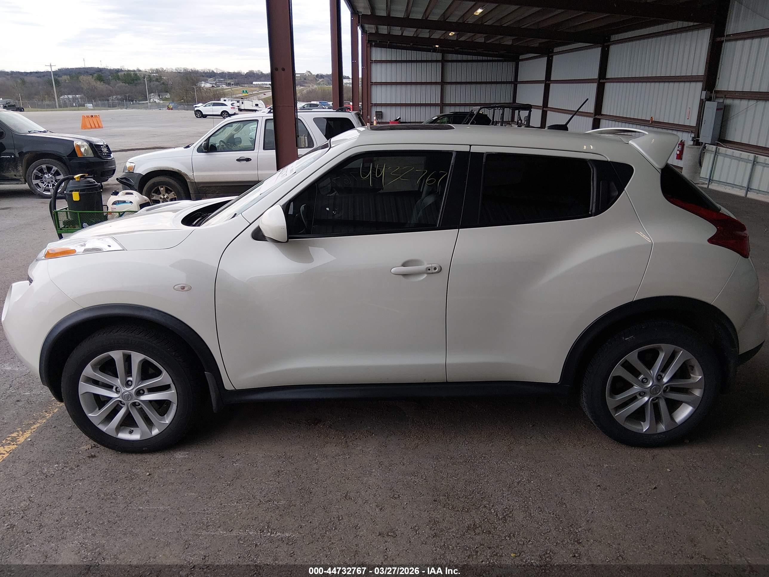 2011 Nissan Juke Sl White vin: JN8AF5MR9BT021217