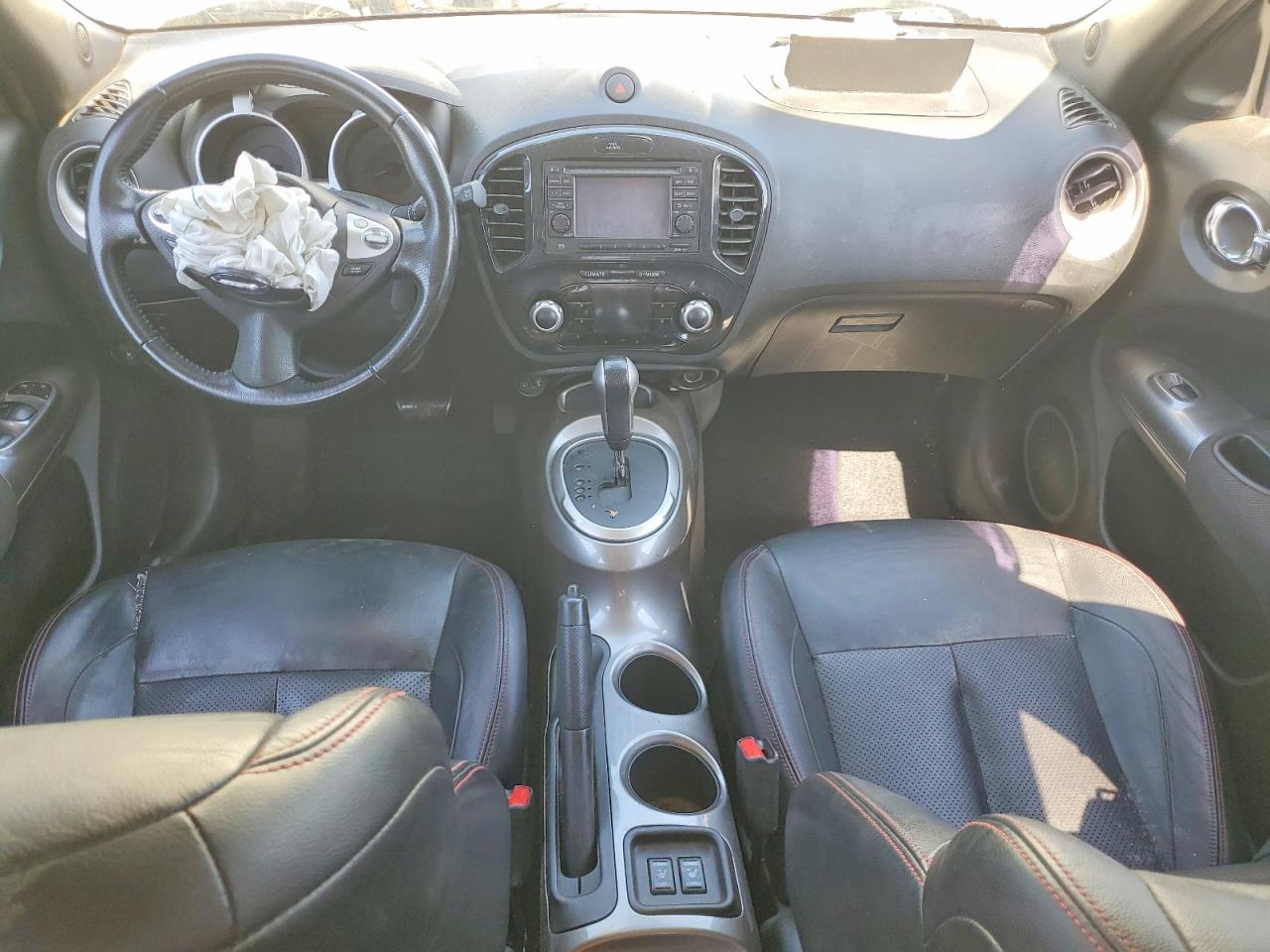 2012 Nissan Juke S White vin: JN8AF5MR9CT102221