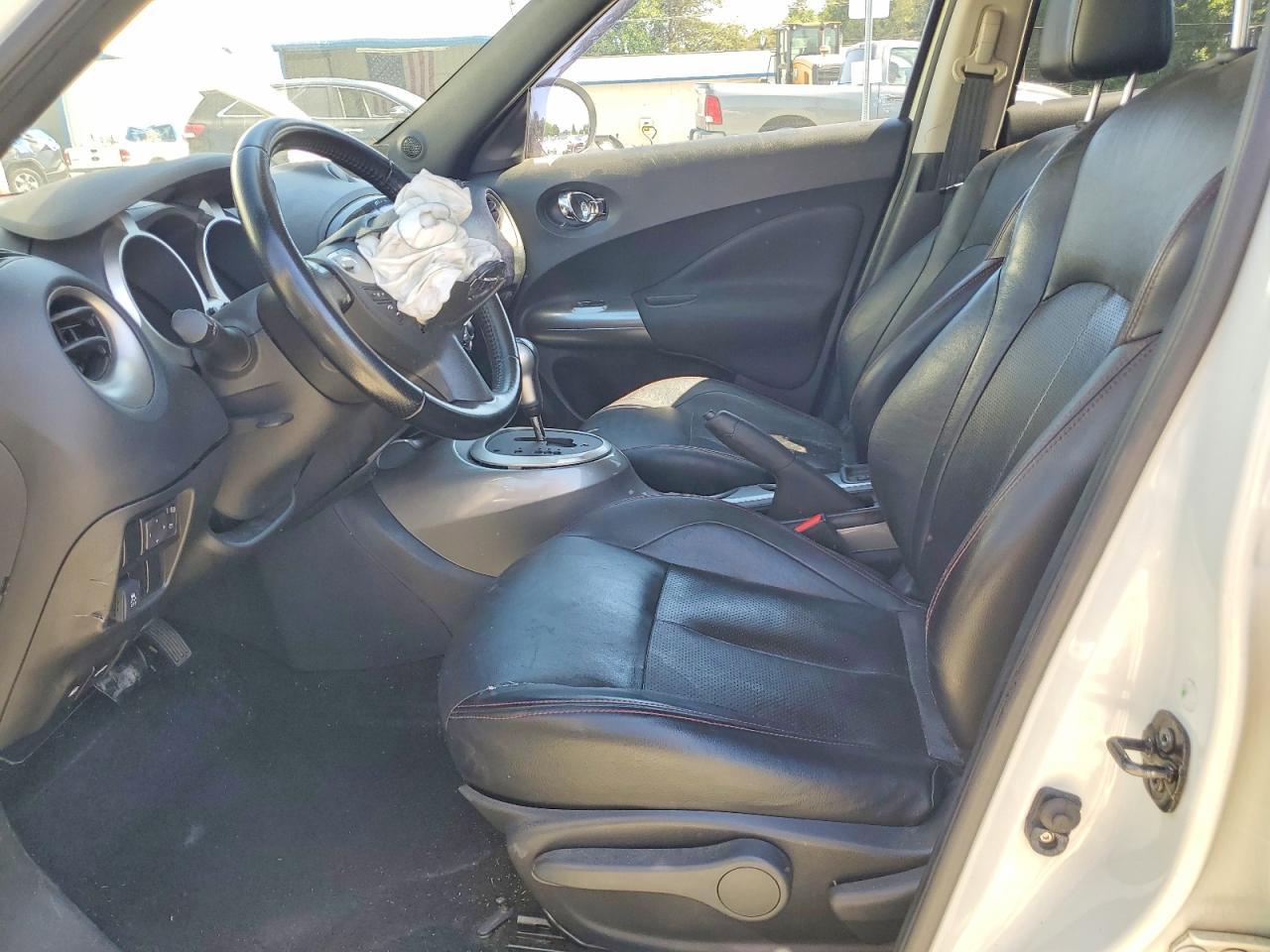 2012 Nissan Juke S White vin: JN8AF5MR9CT102221