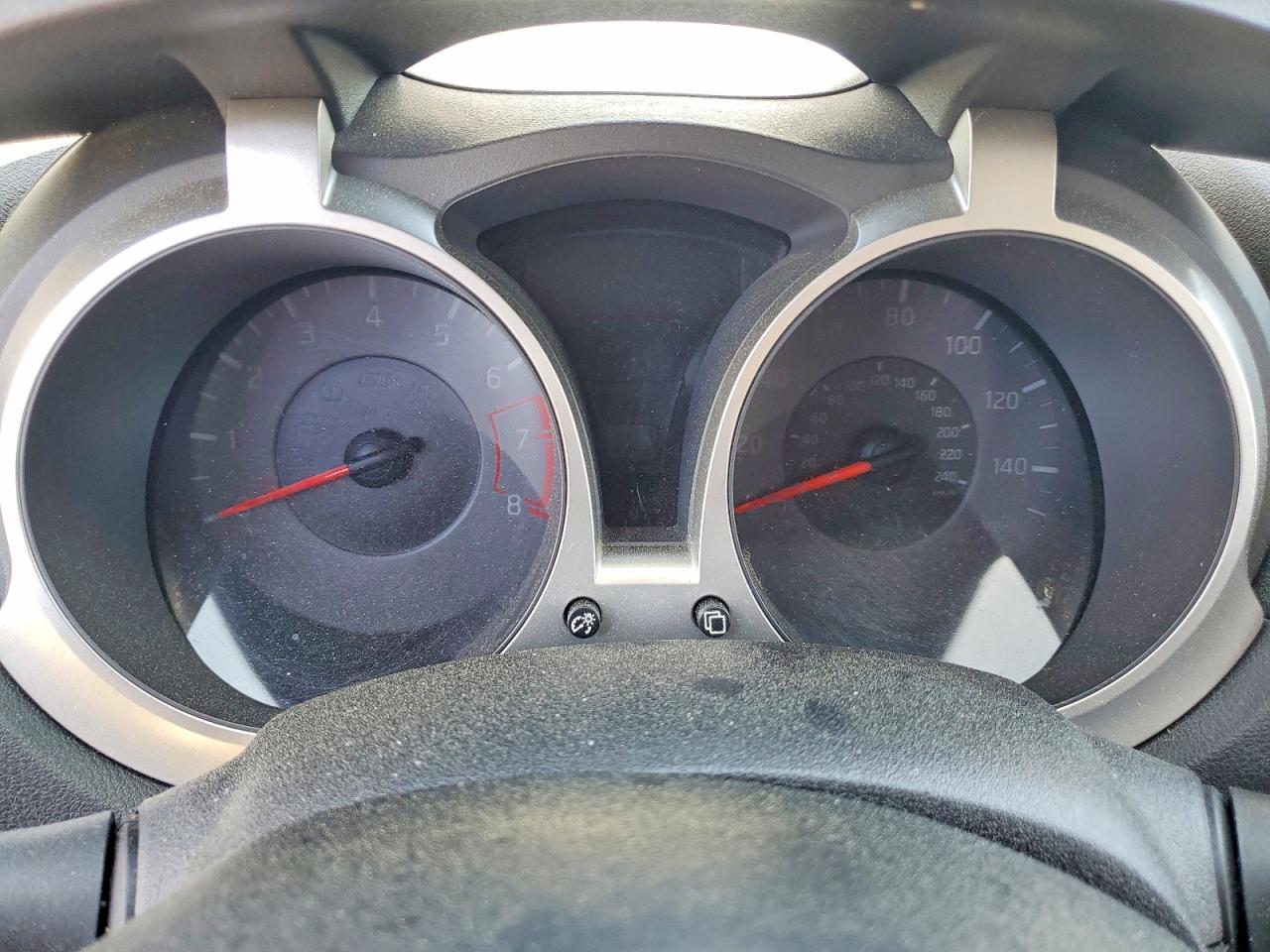 2012 Nissan Juke S White vin: JN8AF5MR9CT102221