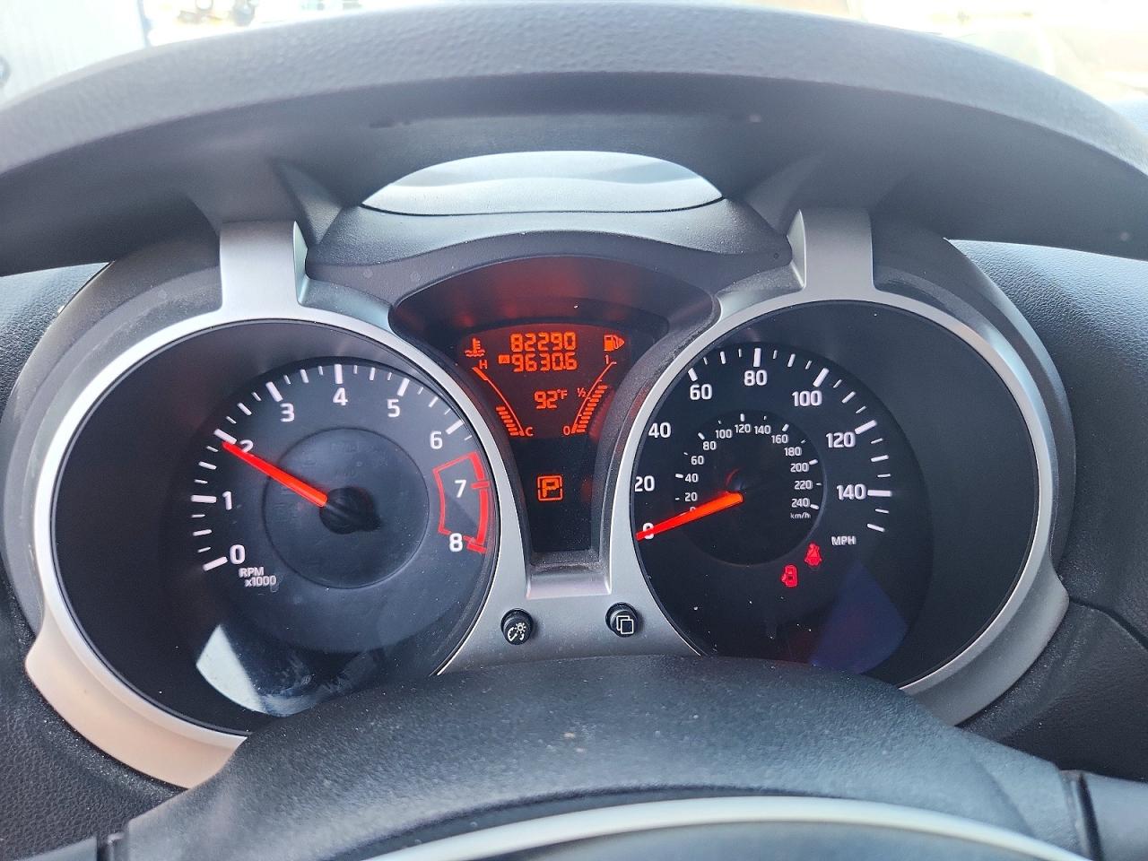 2012 Nissan Juke S White vin: JN8AF5MR9CT115454
