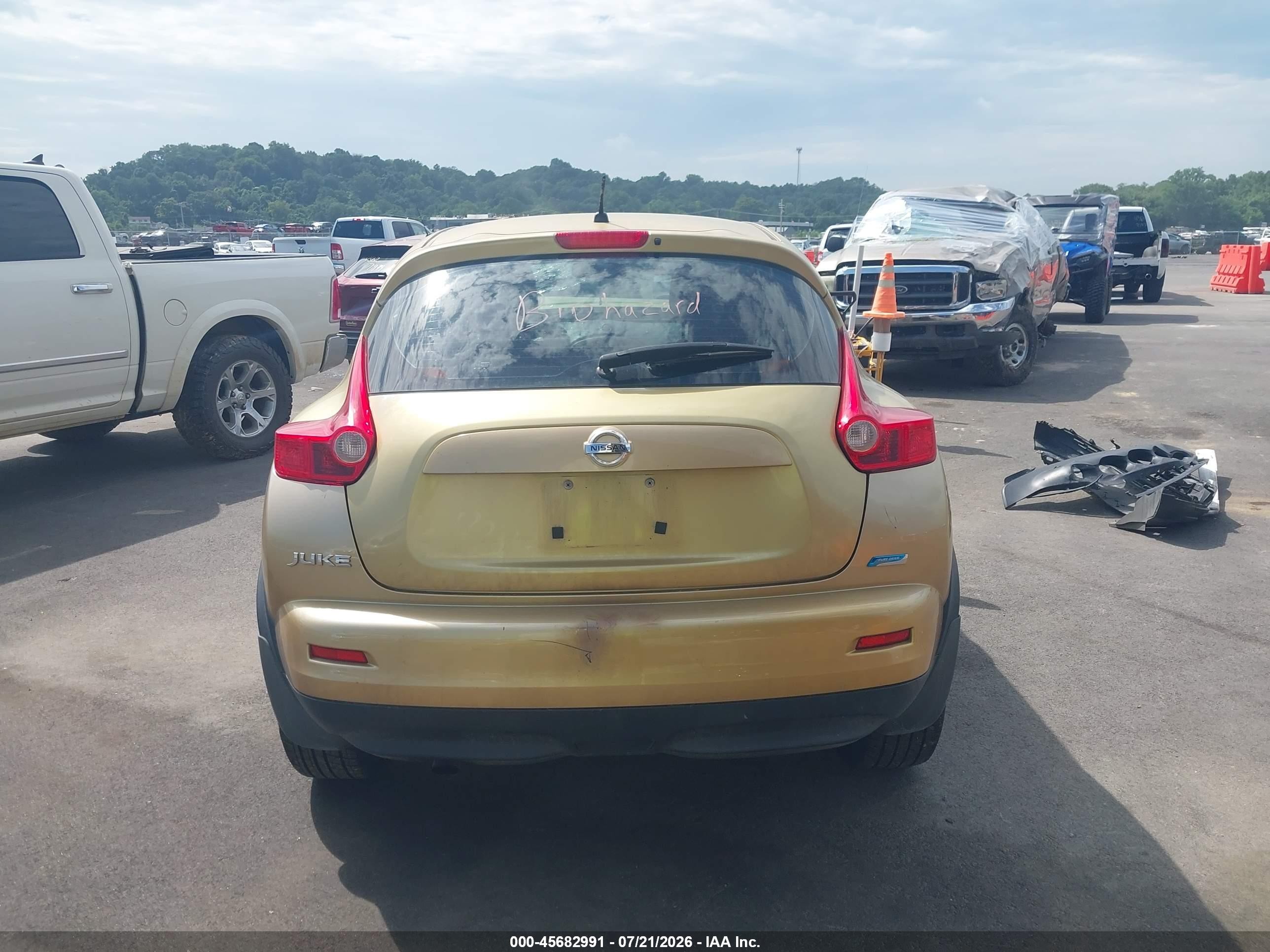 2013 Nissan Juke S Gold vin: JN8AF5MR9DT200117
