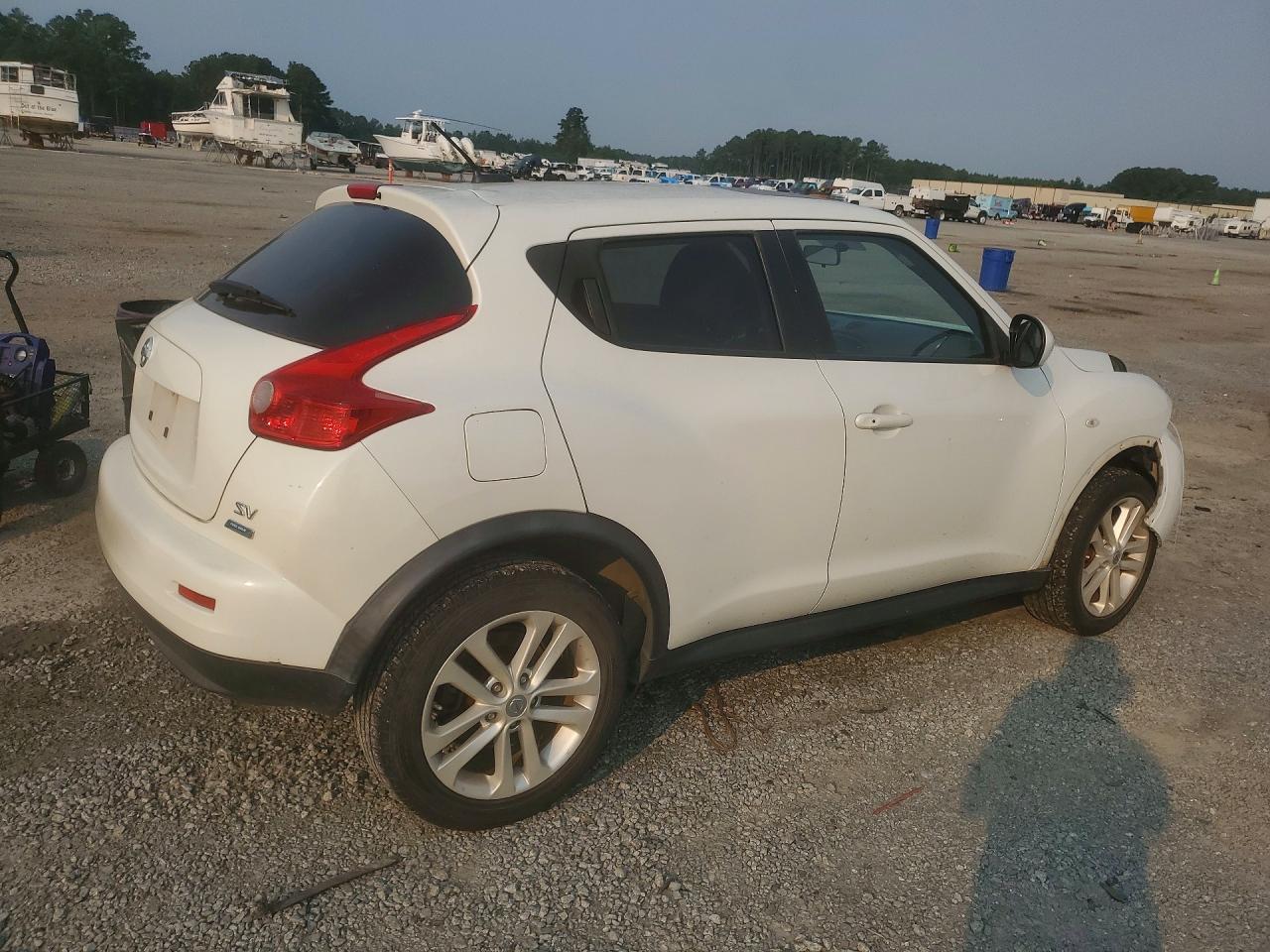 2013 Nissan Juke S White vin: JN8AF5MR9DT205818