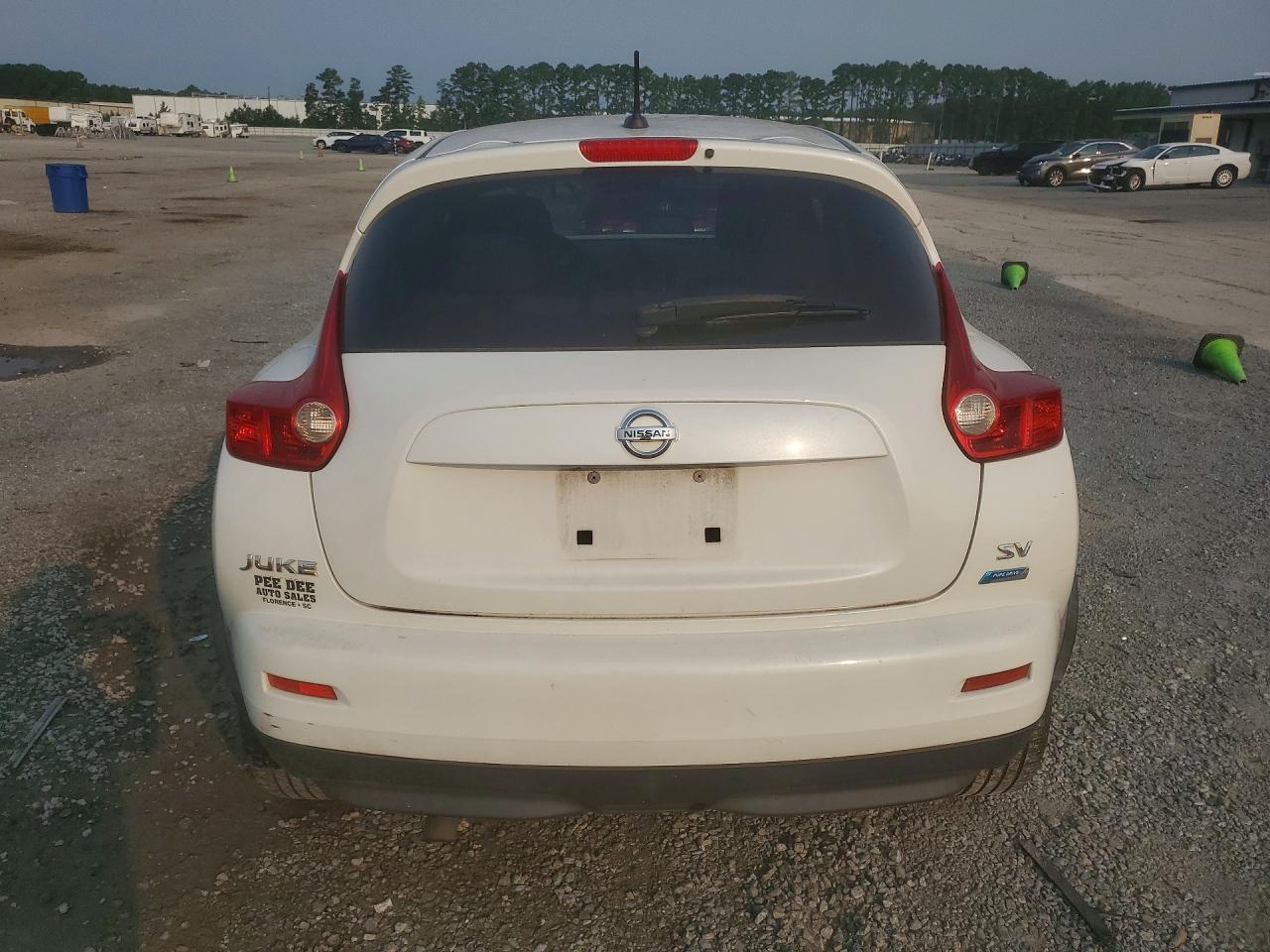 2013 Nissan Juke S White vin: JN8AF5MR9DT205818