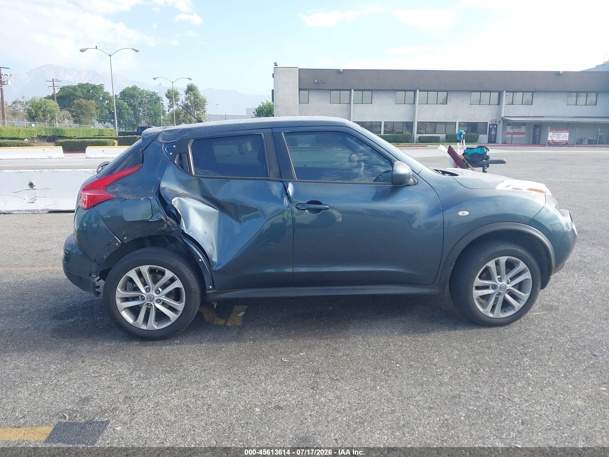 2013 Nissan Juke S Gray vin: JN8AF5MR9DT214681
