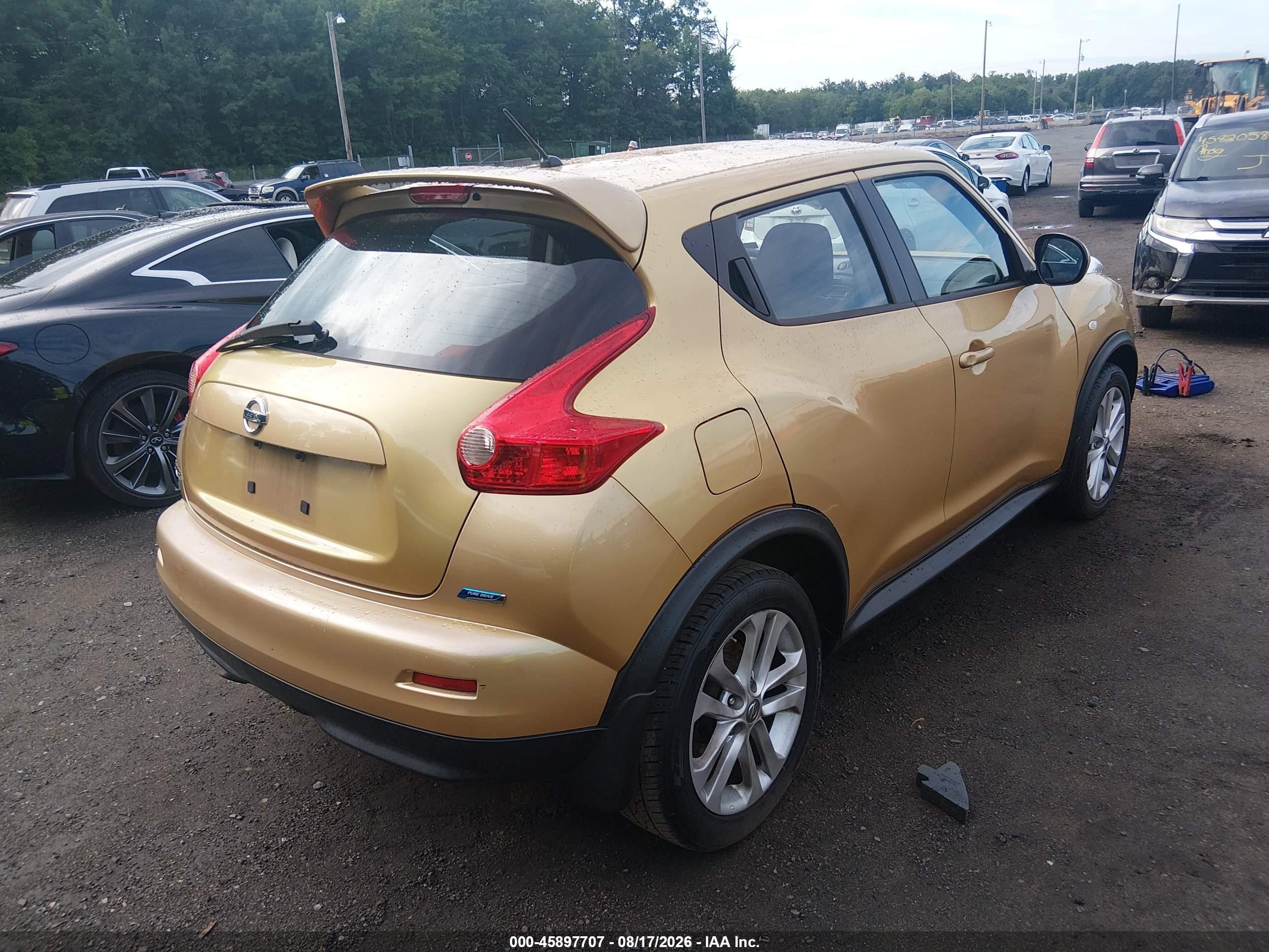 2014 Nissan Juke S Gold vin: JN8AF5MR9ET355073