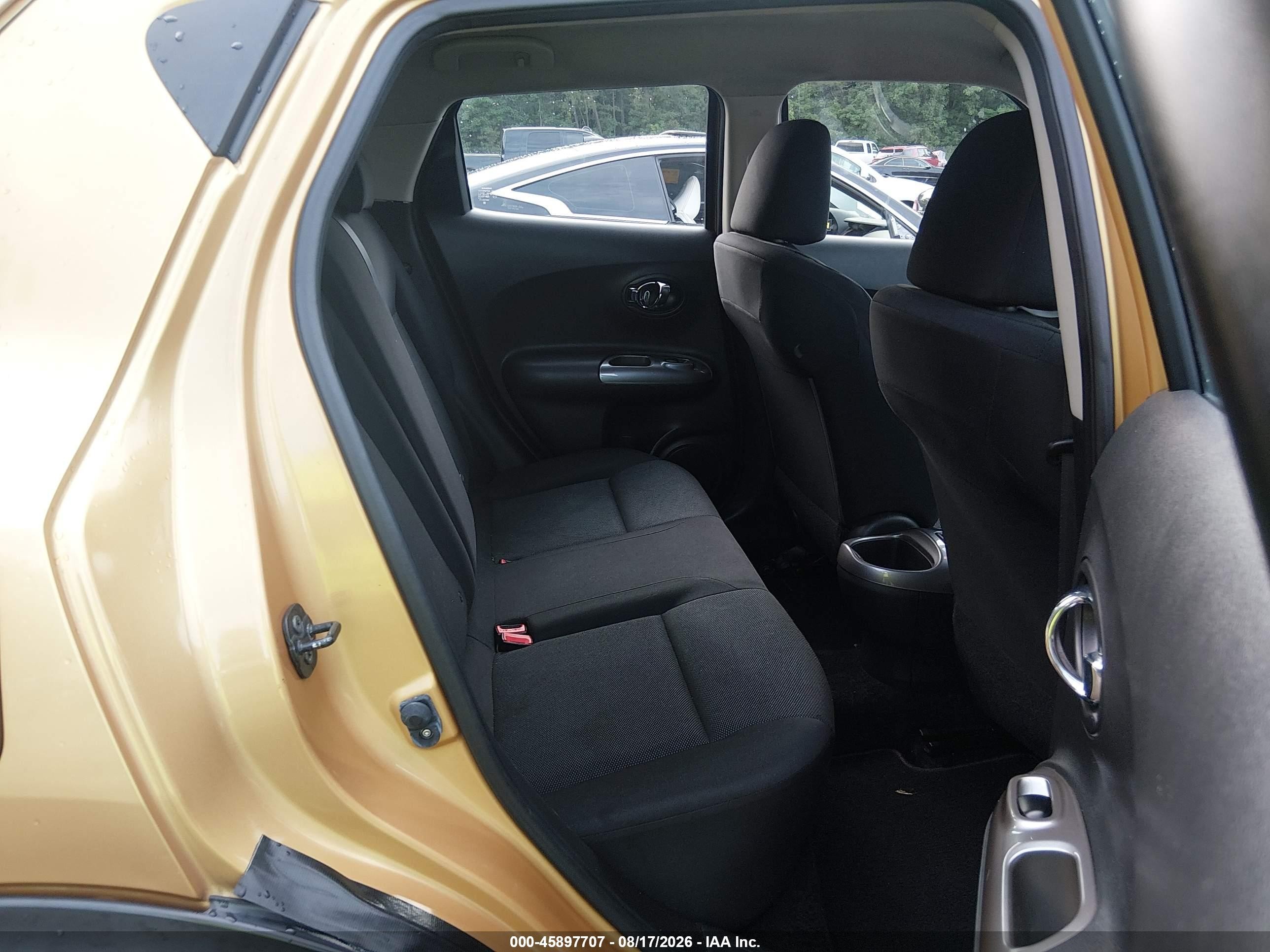 2014 Nissan Juke S Gold vin: JN8AF5MR9ET355073