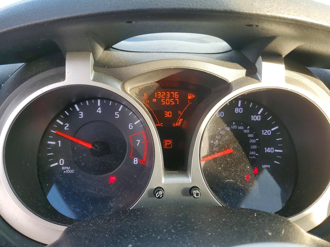 2014 Nissan Juke S White vin: JN8AF5MR9ET361813