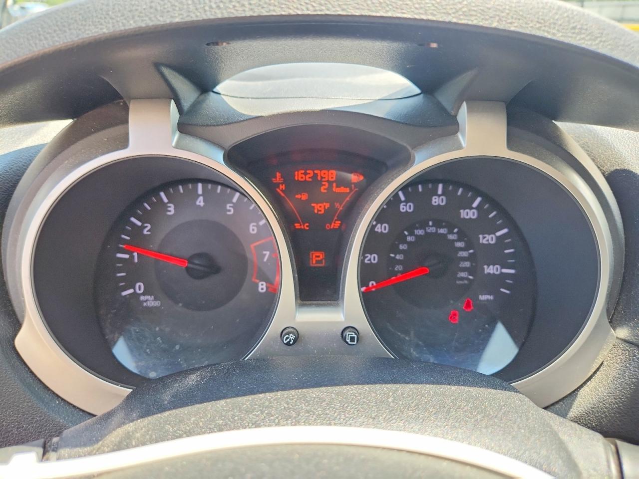 2015 Nissan Juke Sv Бордовый vin: JN8AF5MR9FT505636