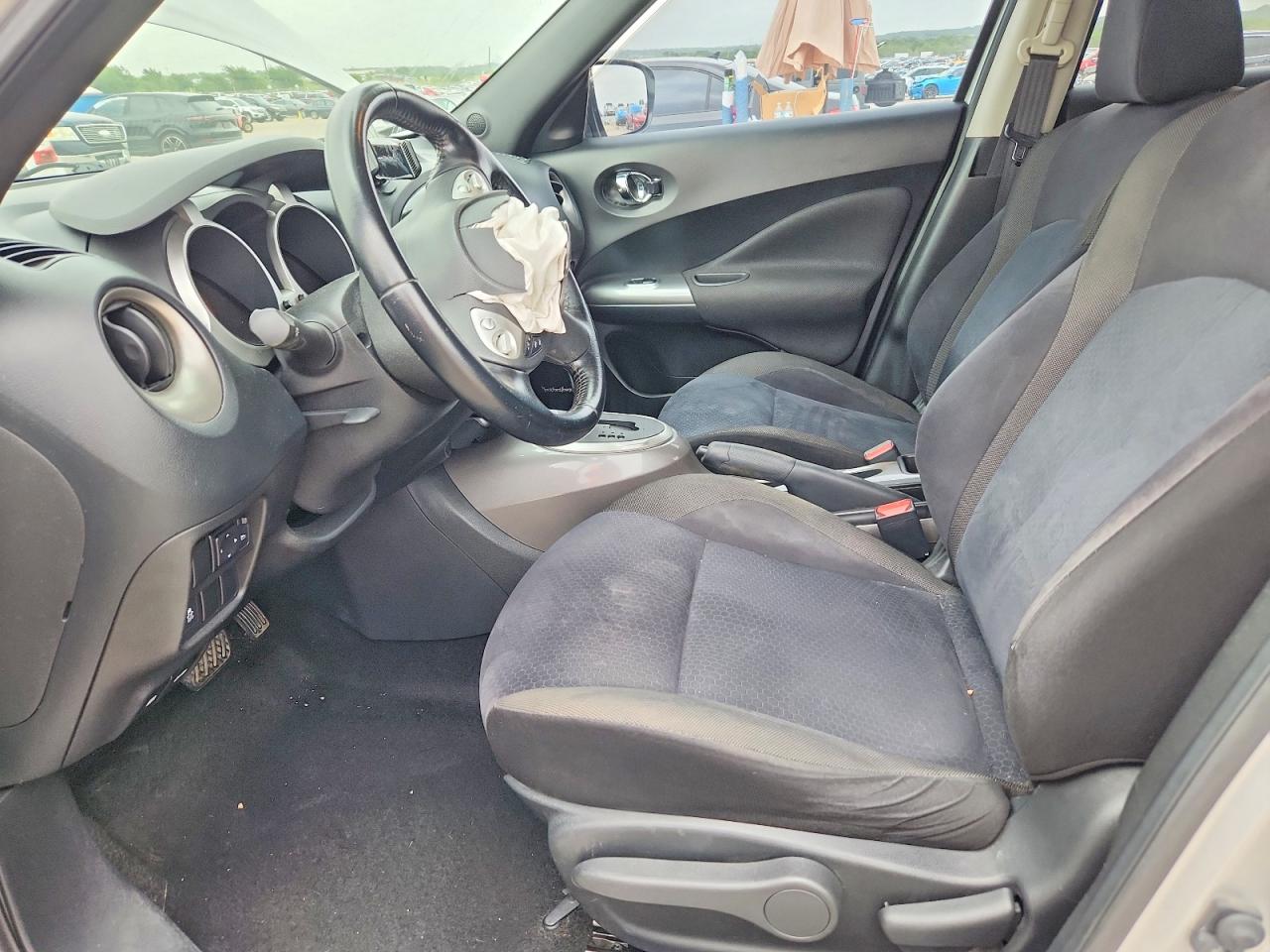2015 Nissan Juke Sv Silver vin: JN8AF5MR9FT508021
