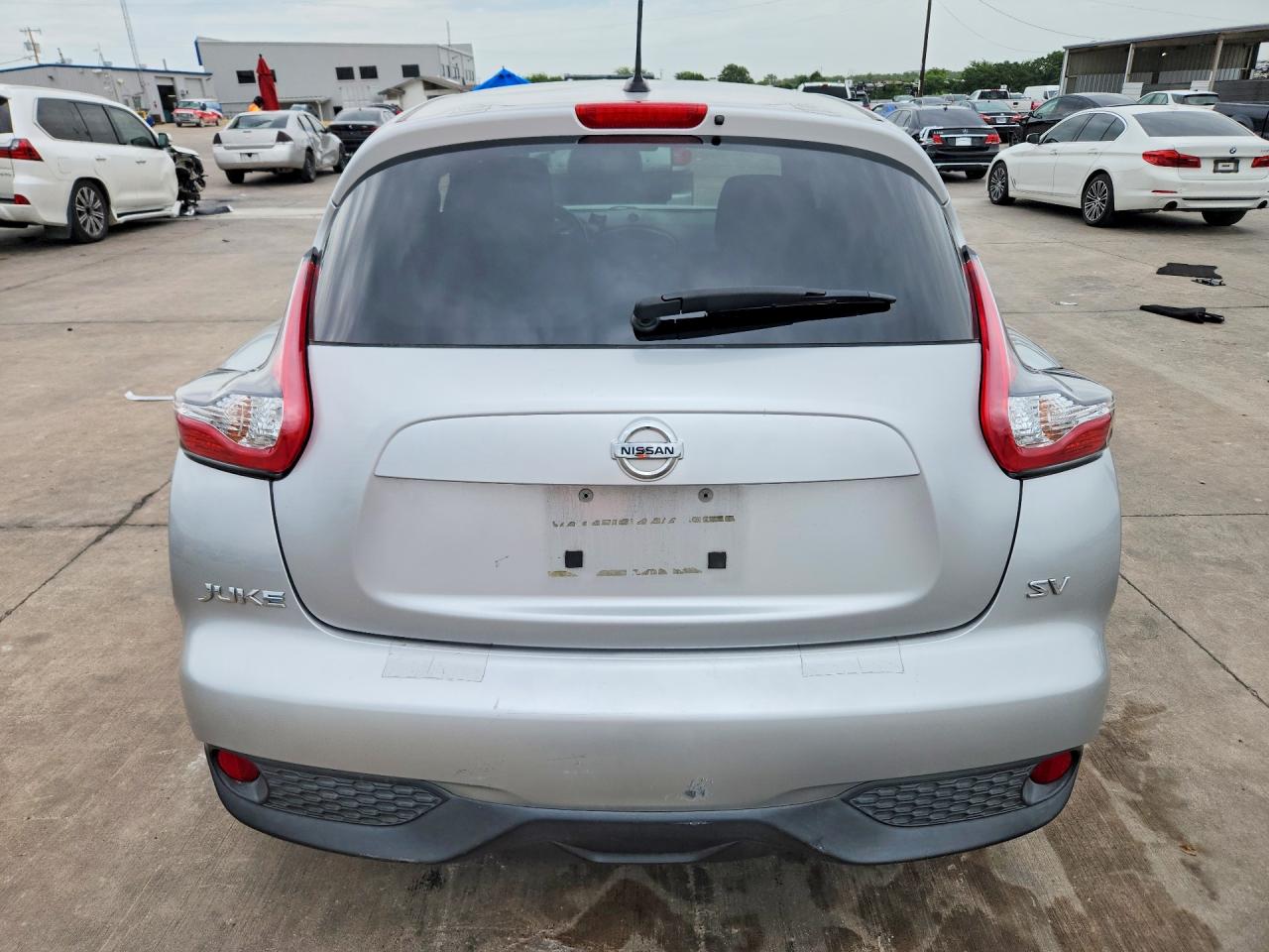 2015 Nissan Juke Sv Silver vin: JN8AF5MR9FT508021