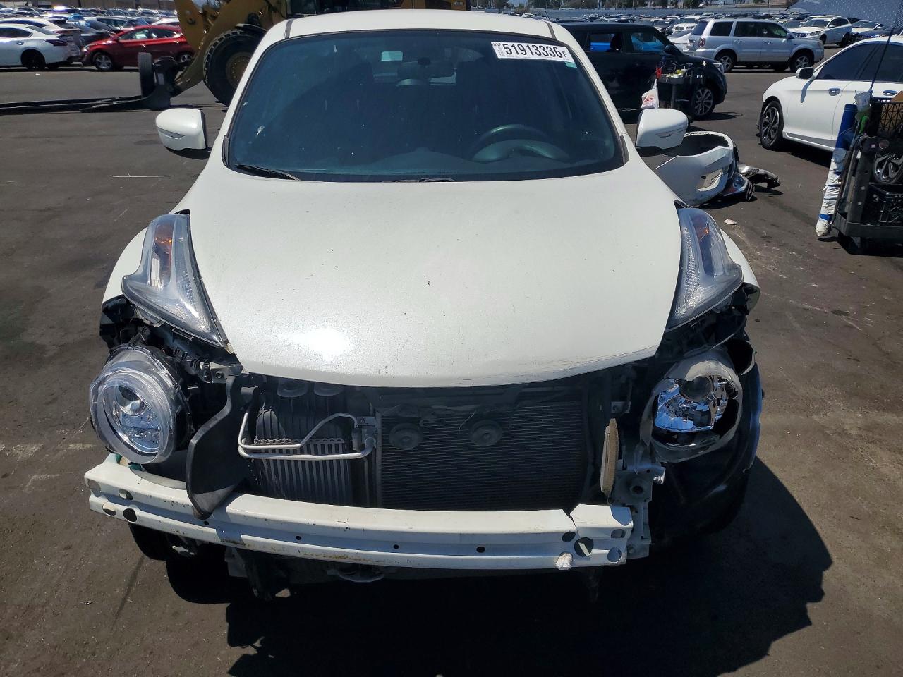 2015 Nissan Juke S White vin: JN8AF5MR9FT509749