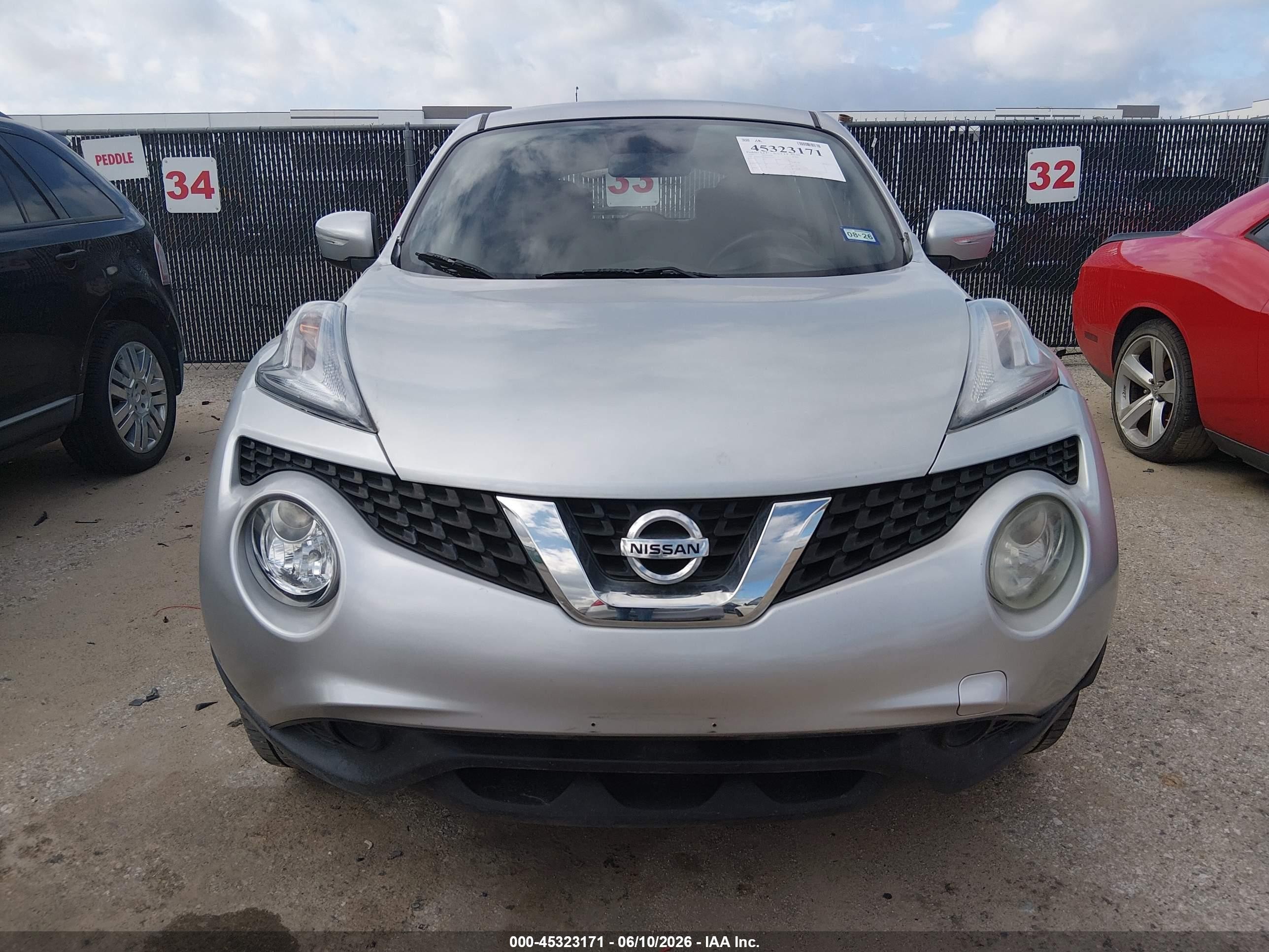 2017 Nissan Juke S Silver vin: JN8AF5MR9HT702163