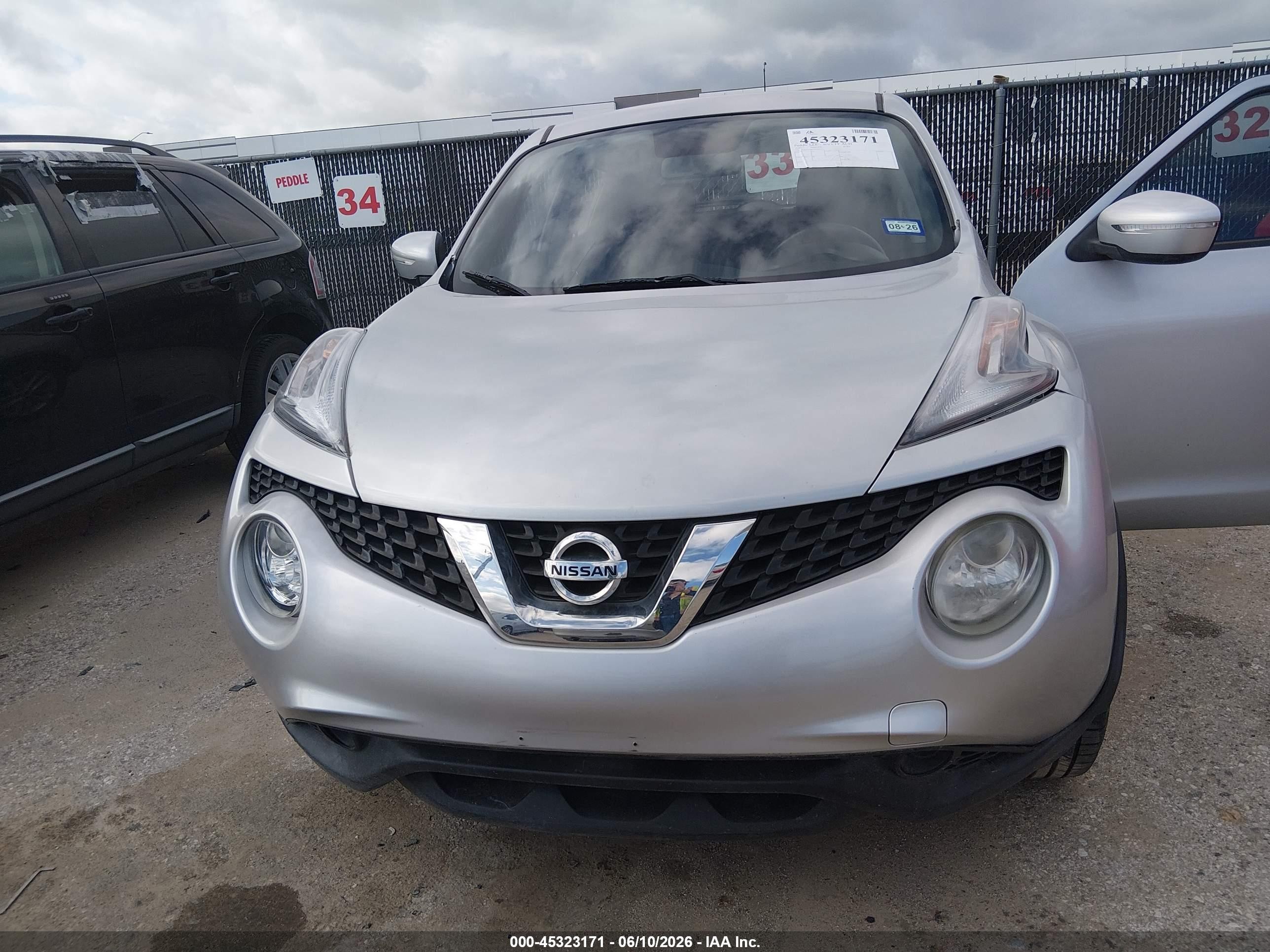 2017 Nissan Juke S Silver vin: JN8AF5MR9HT702163