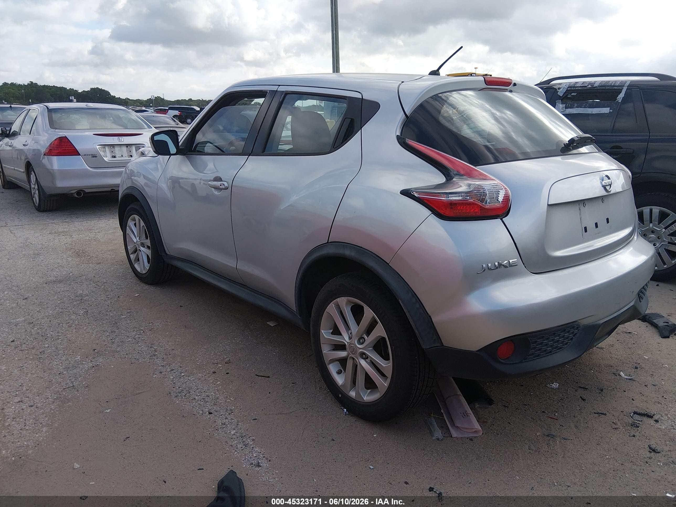 2017 Nissan Juke S Silver vin: JN8AF5MR9HT702163