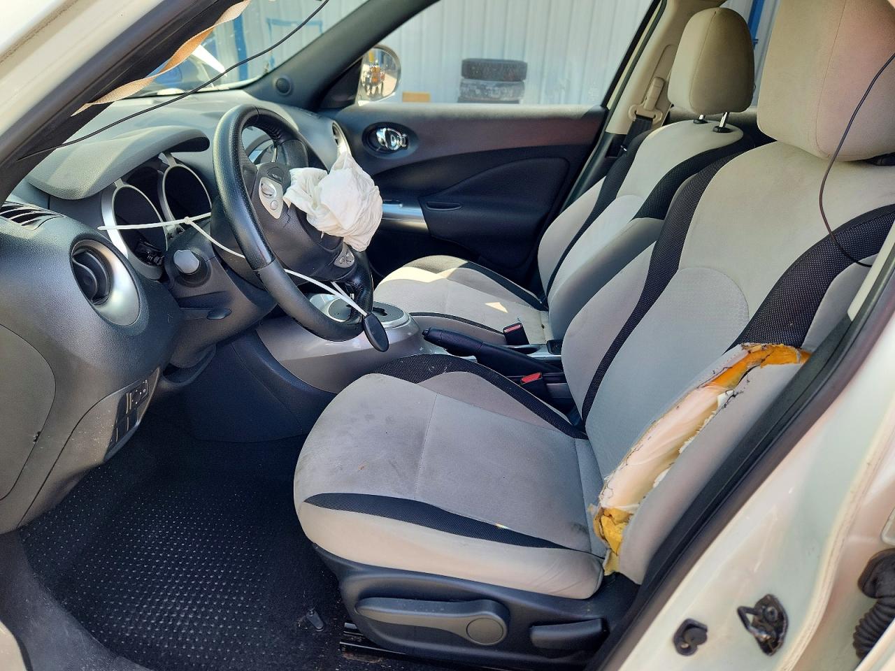 2011 Nissan Juke S/sv/sl White vin: JN8AF5MRXBT005317