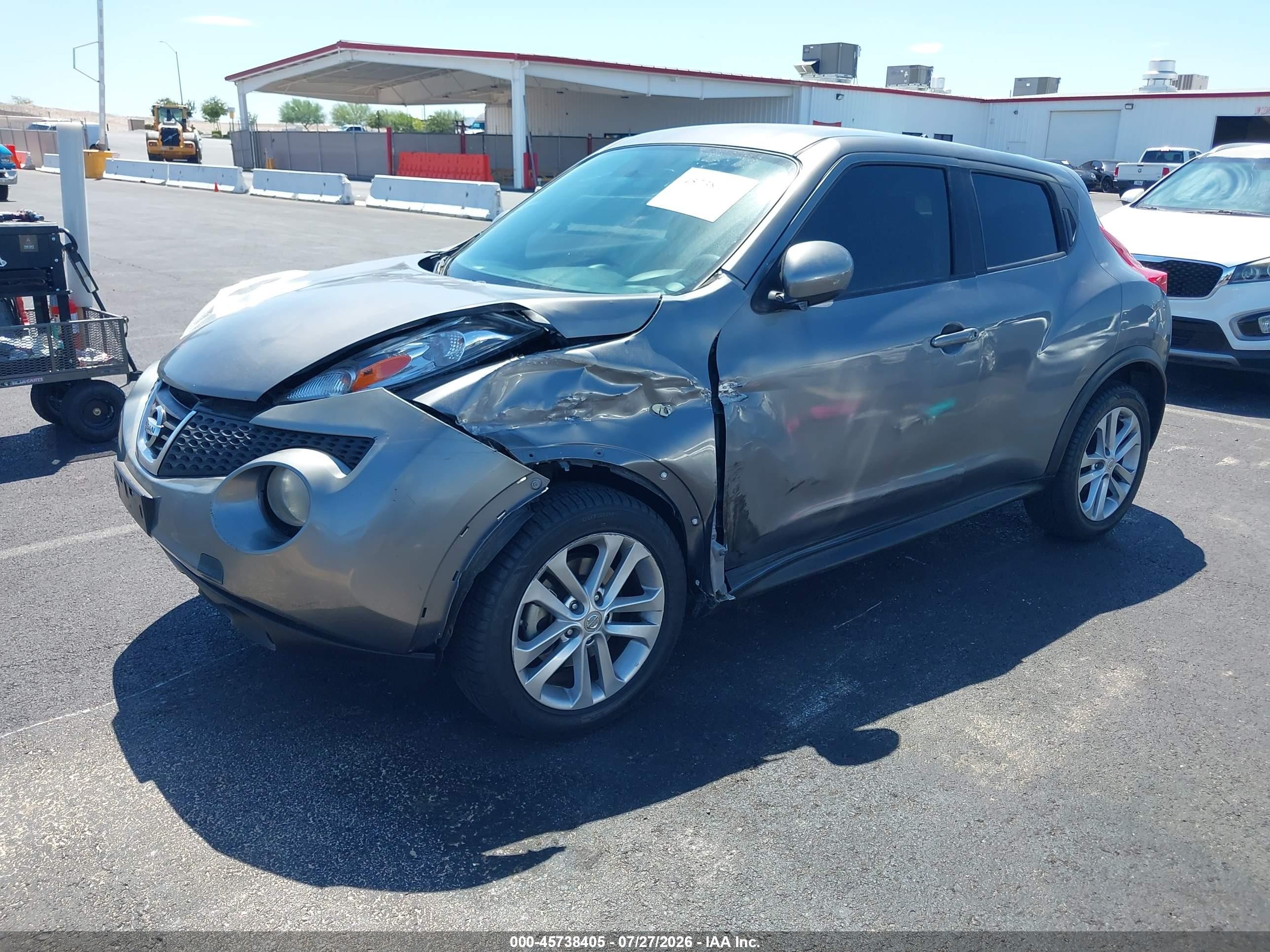 2011 Nissan Juke S Серебряный vin: JN8AF5MRXBT006399
