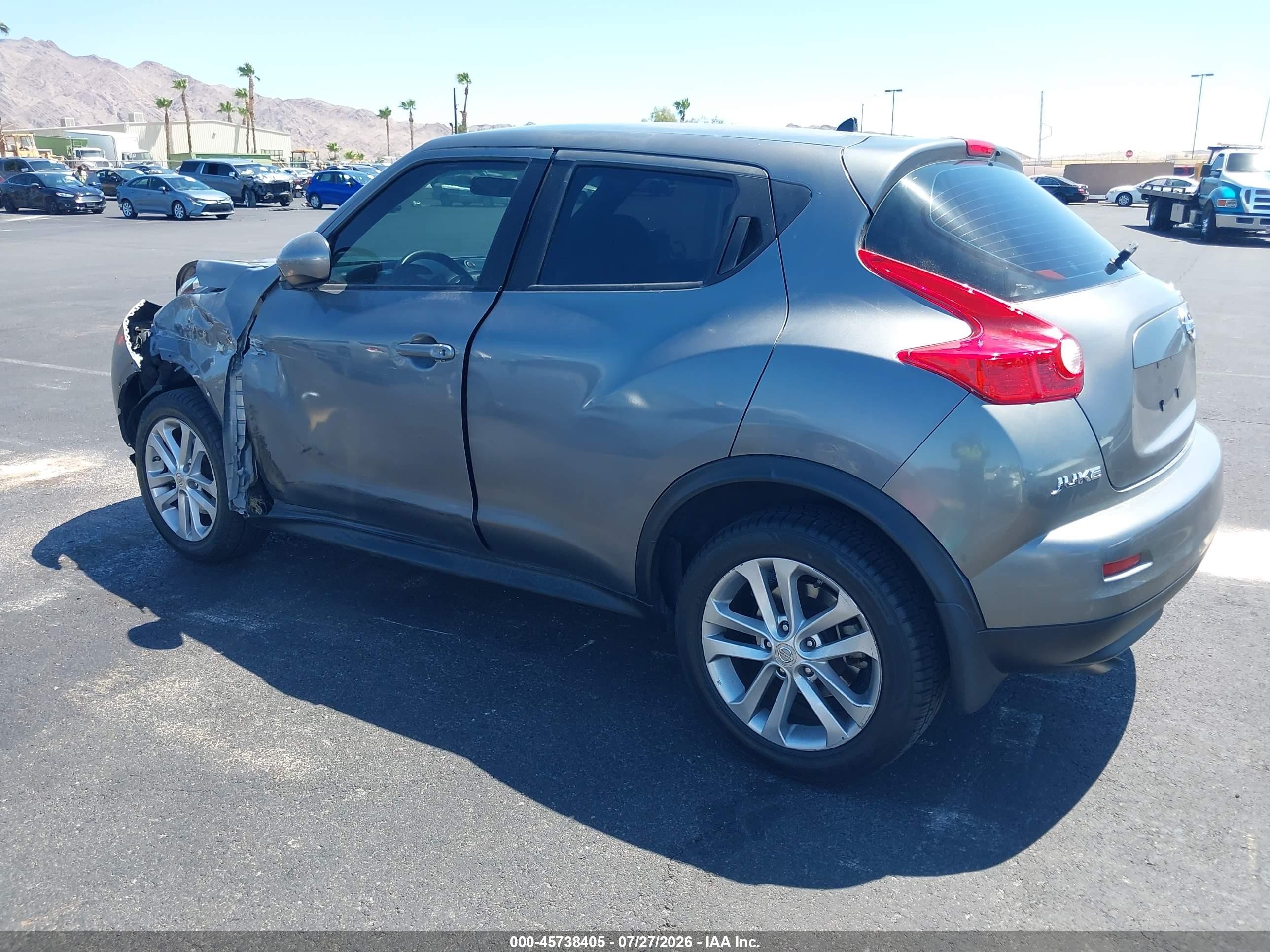 2011 Nissan Juke S Серебряный vin: JN8AF5MRXBT006399