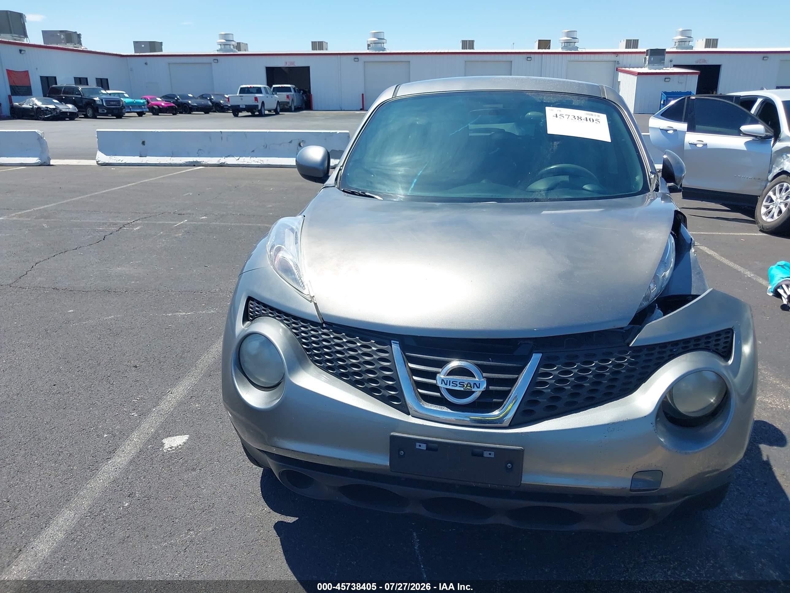 2011 Nissan Juke S Серебряный vin: JN8AF5MRXBT006399