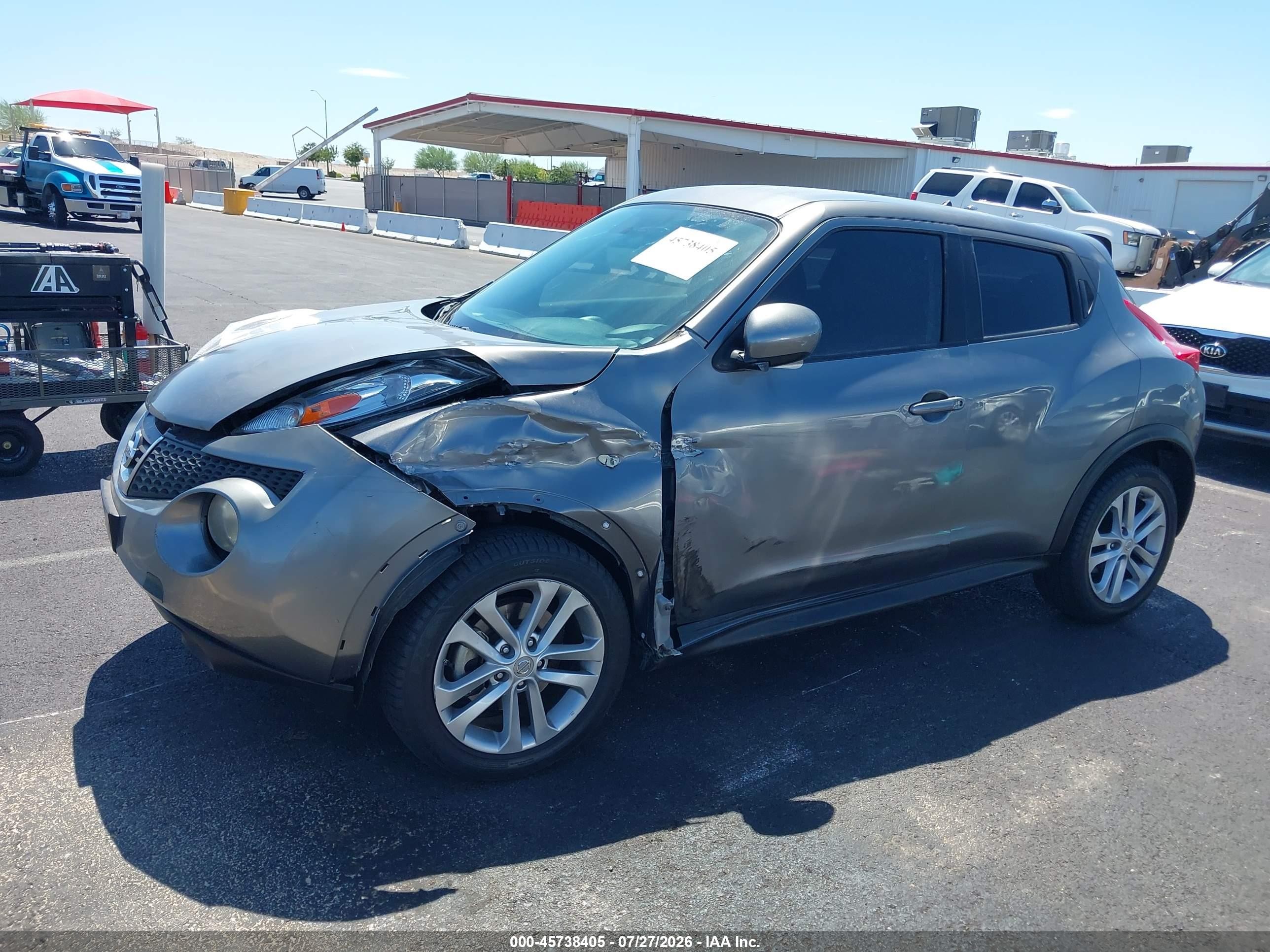 2011 Nissan Juke S Серебряный vin: JN8AF5MRXBT006399