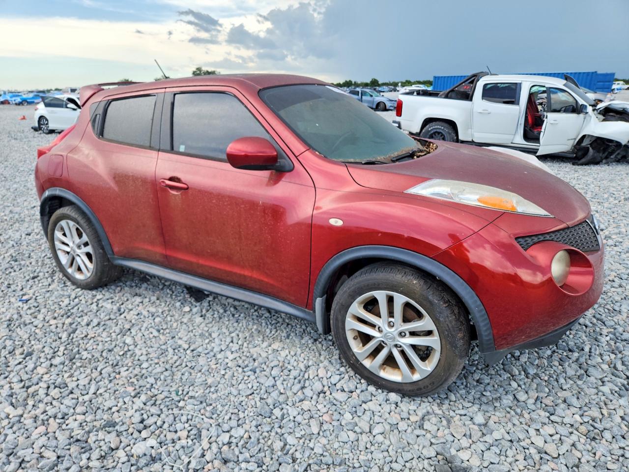 2011 Nissan Juke S Red vin: JN8AF5MRXBT012641
