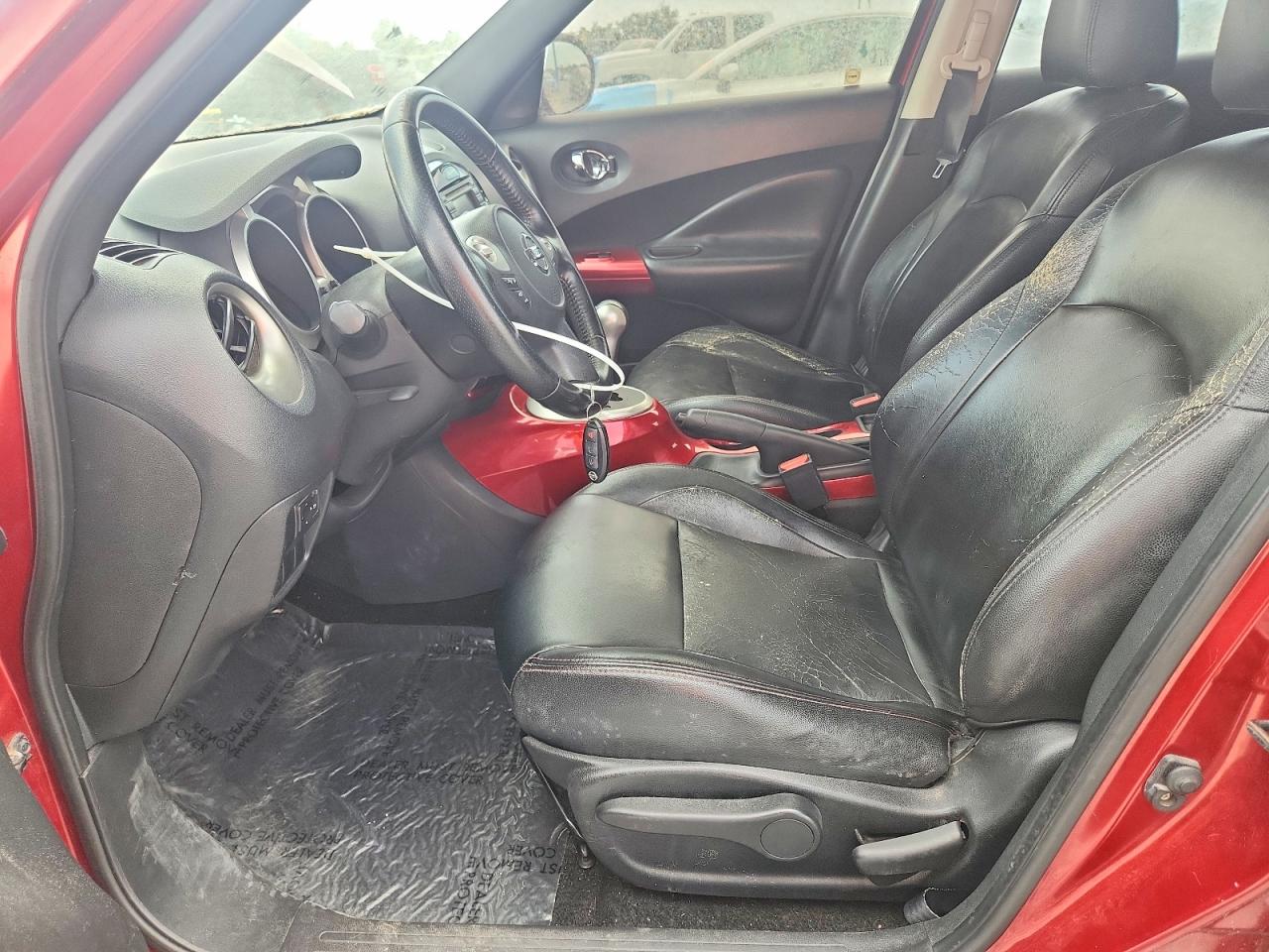 2011 Nissan Juke S Red vin: JN8AF5MRXBT012641