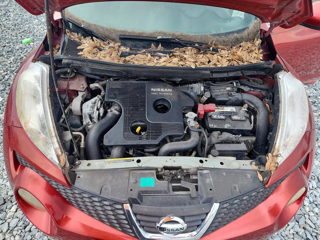 2011 Nissan Juke S Red vin: JN8AF5MRXBT012641