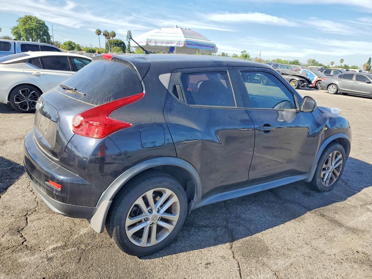 2011 Nissan Juke S Черный vin: JN8AF5MRXBT013787