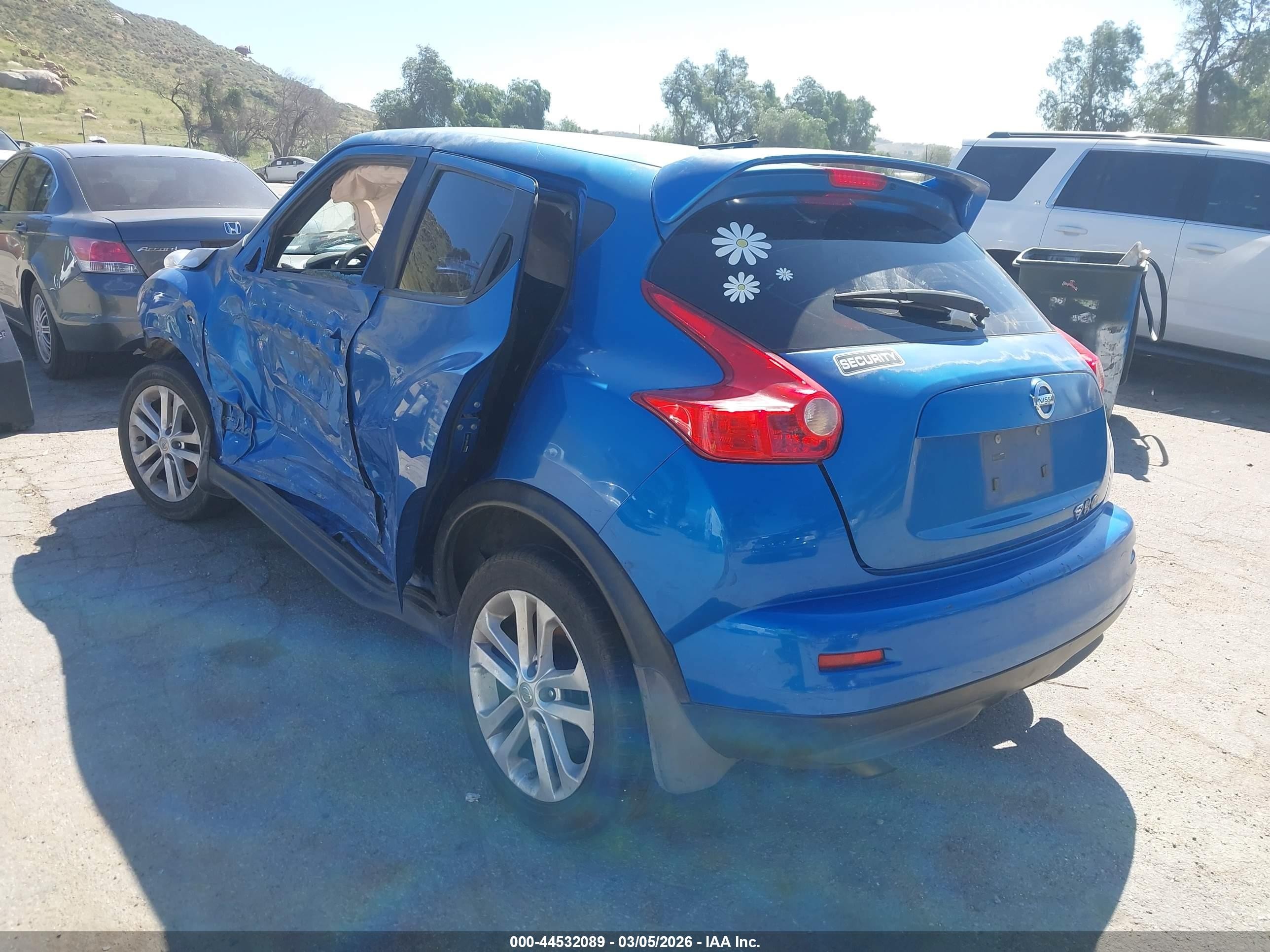2011 Nissan Juke S Blue vin: JN8AF5MRXBT019153