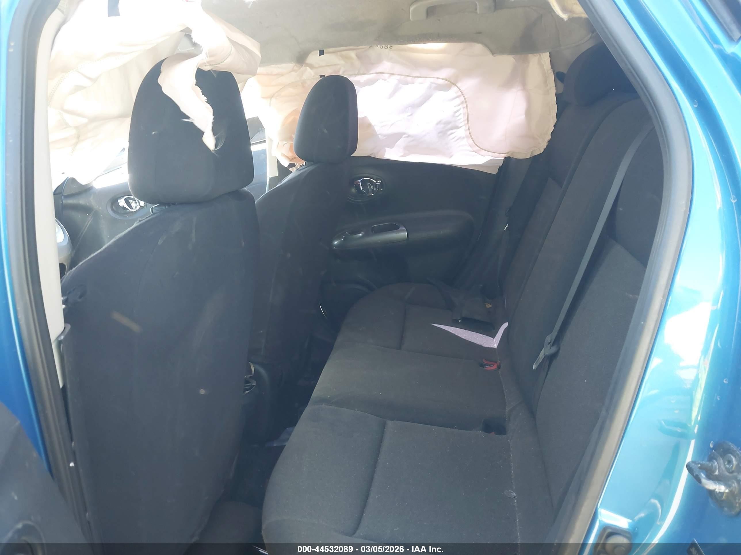 2011 Nissan Juke S Blue vin: JN8AF5MRXBT019153
