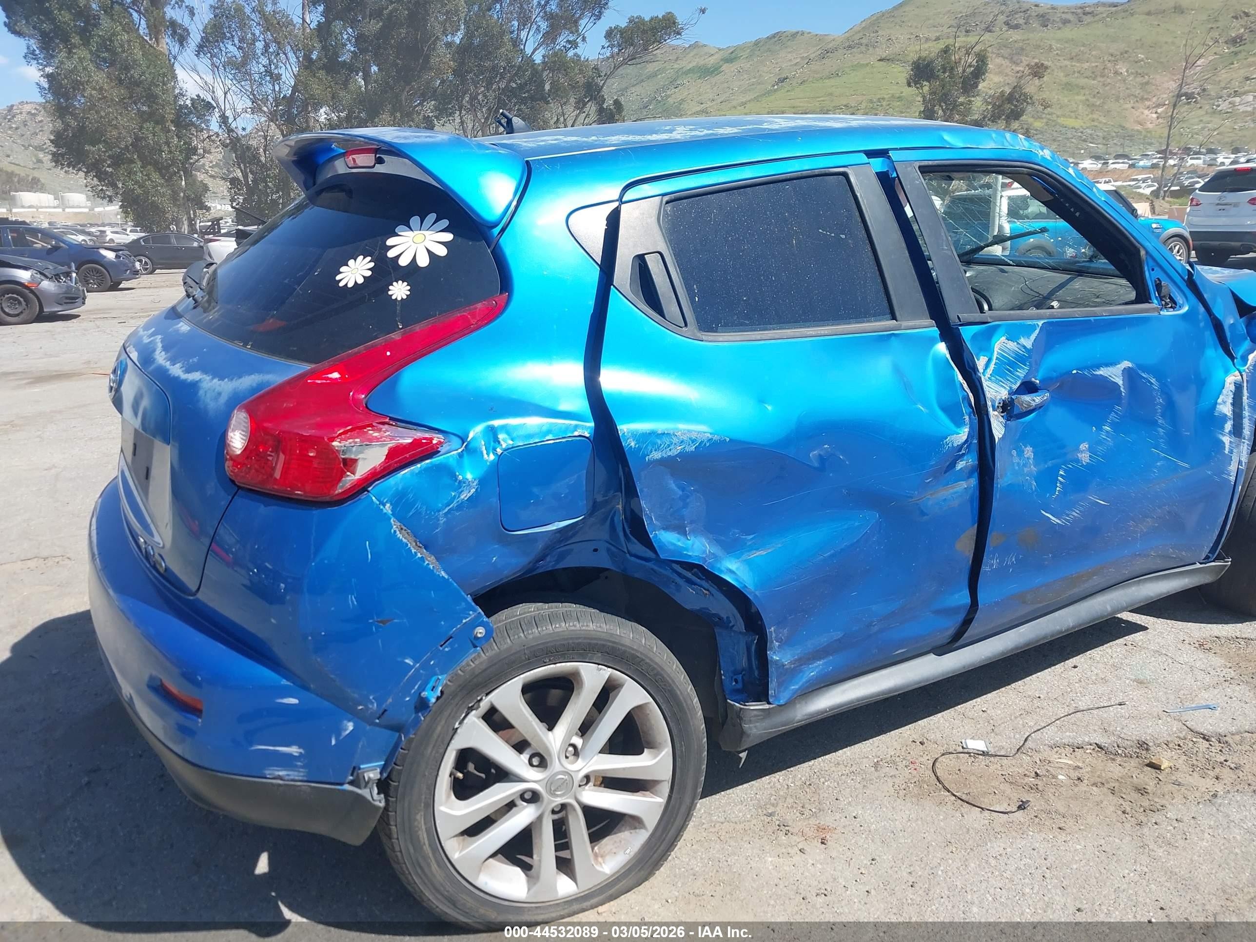 2011 Nissan Juke S Blue vin: JN8AF5MRXBT019153