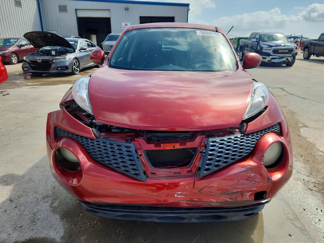 2011 Nissan Juke S Red vin: JN8AF5MRXBT023218