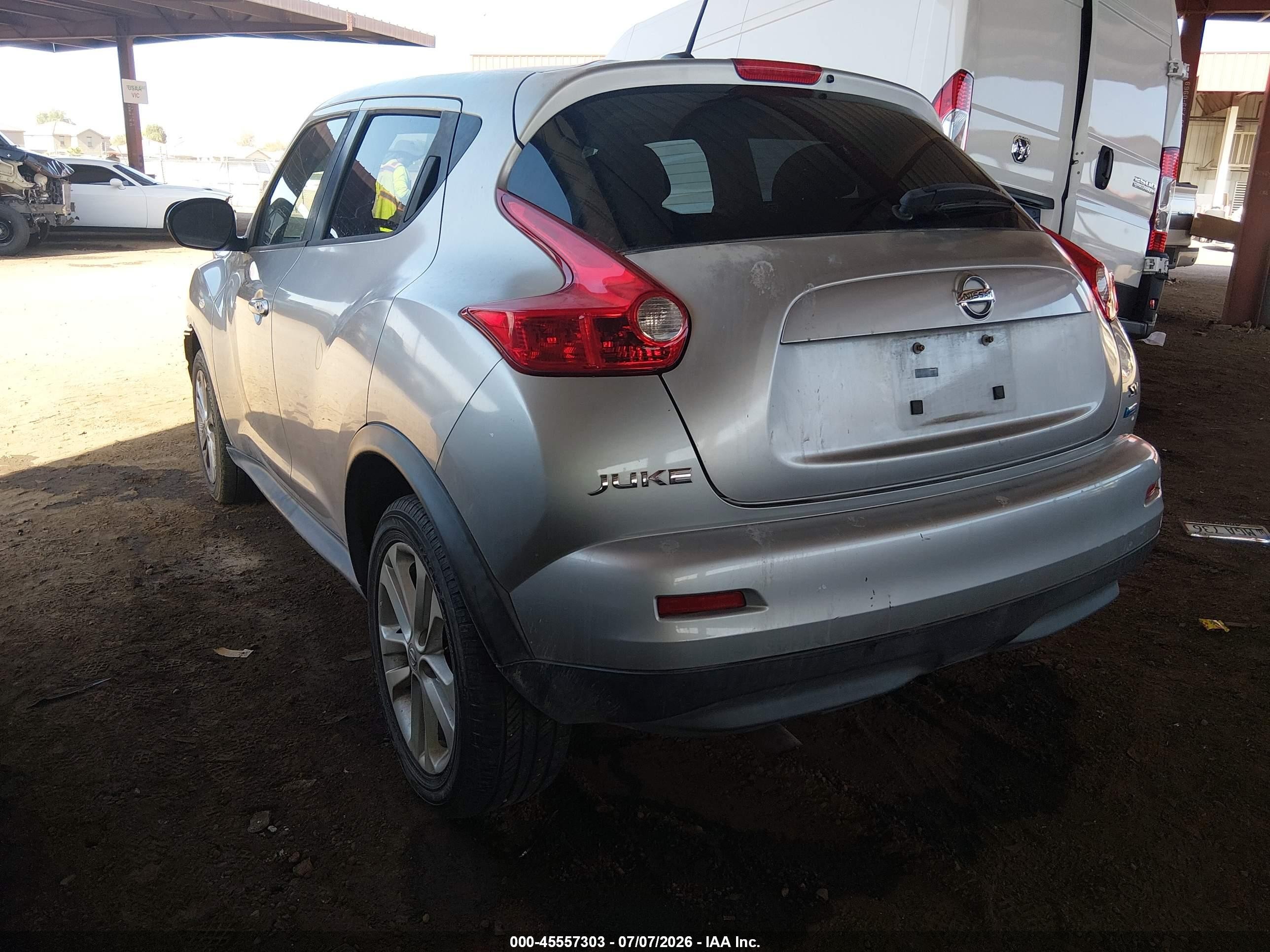 2012 Nissan Juke Sv Silver vin: JN8AF5MRXCT117102