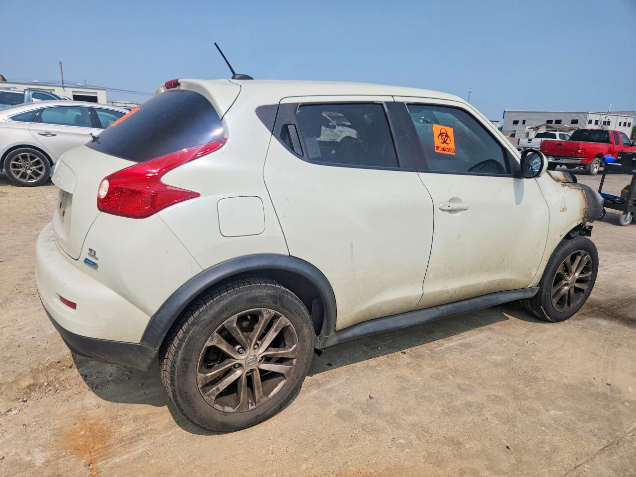 2012 Nissan Juke S White vin: JN8AF5MRXCT117360
