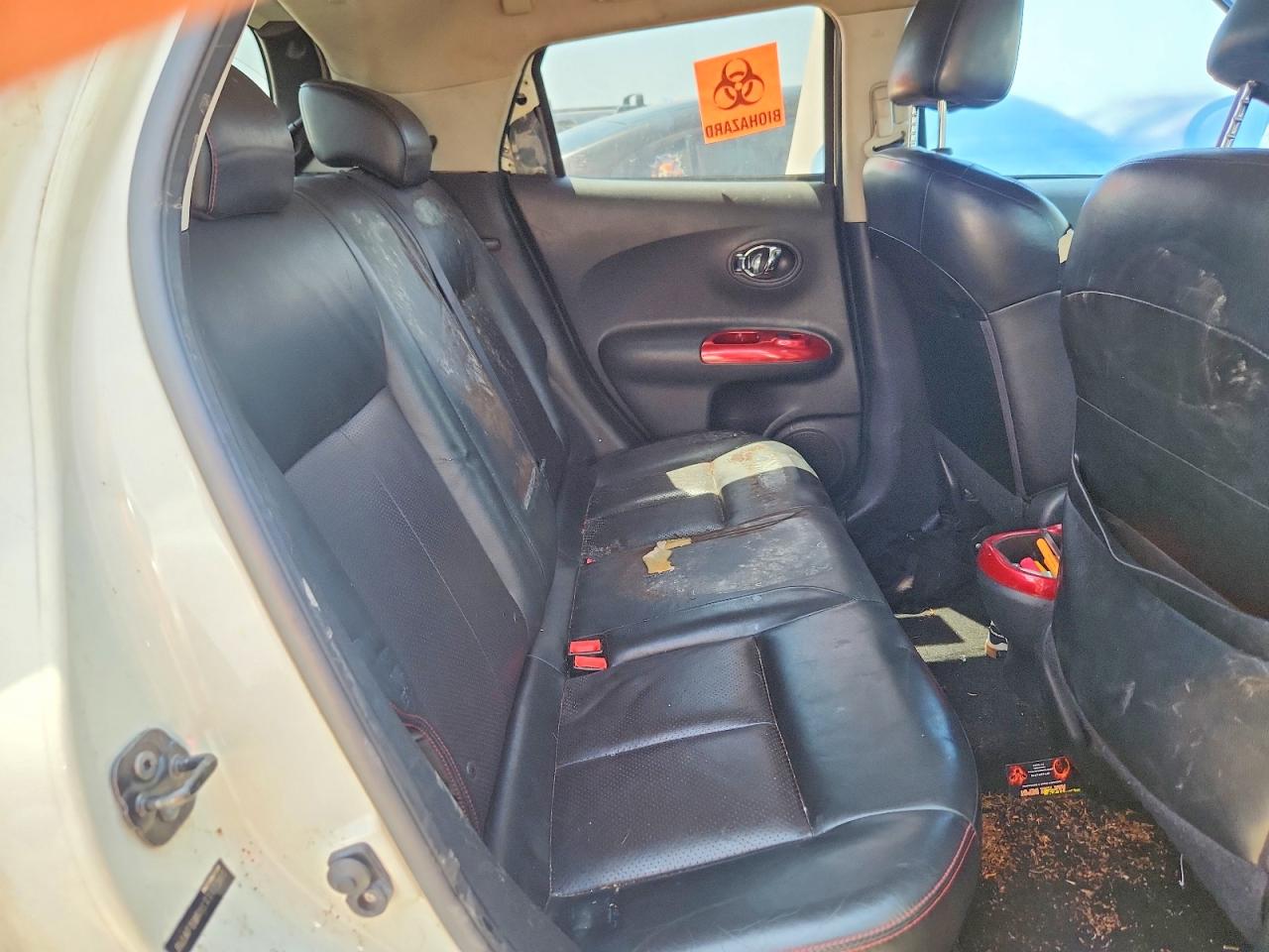2012 Nissan Juke S White vin: JN8AF5MRXCT117360