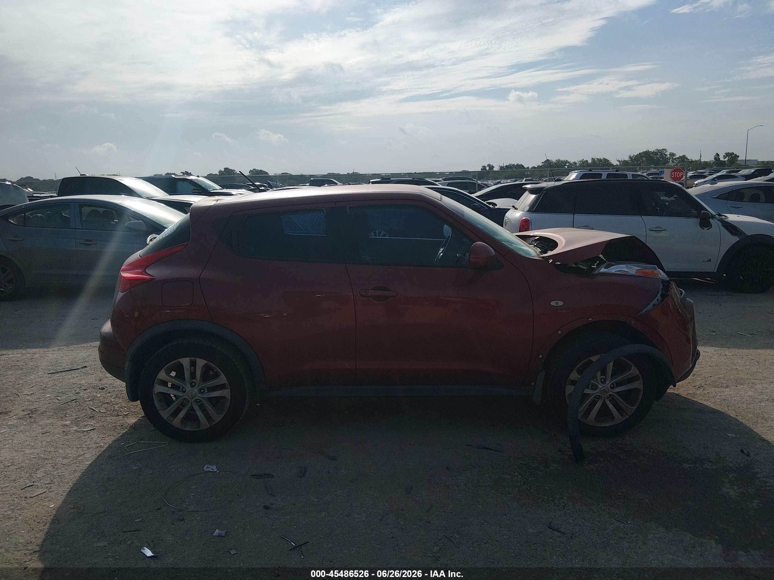 2013 Nissan Juke S Red vin: JN8AF5MRXDT203527