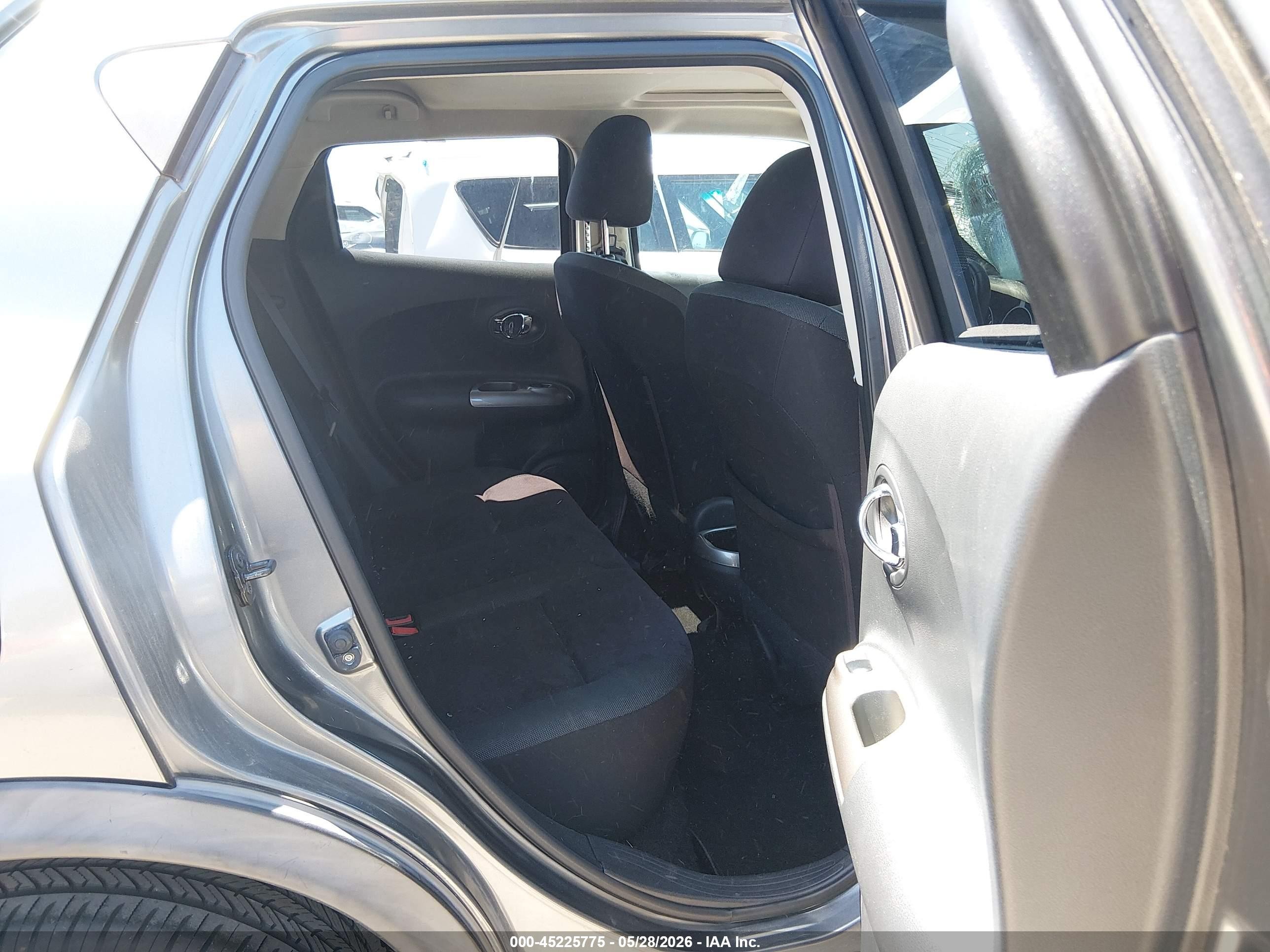 2013 Nissan Juke Sv Gray vin: JN8AF5MRXDT207335