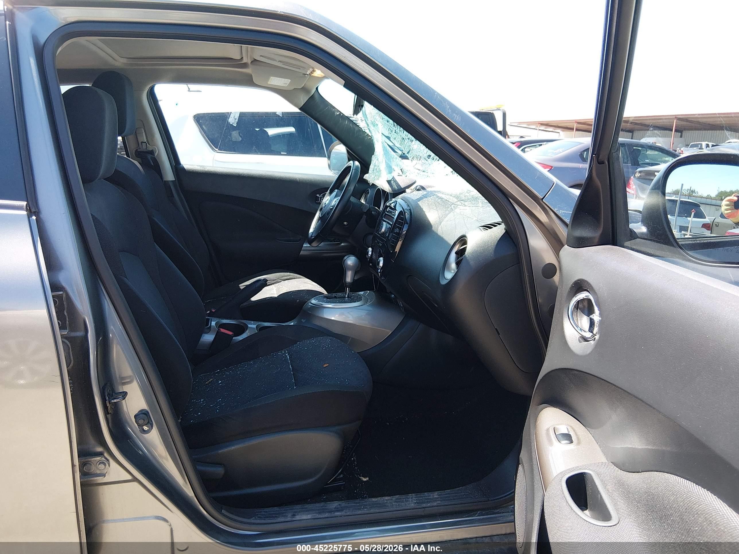 2013 Nissan Juke Sv Gray vin: JN8AF5MRXDT207335
