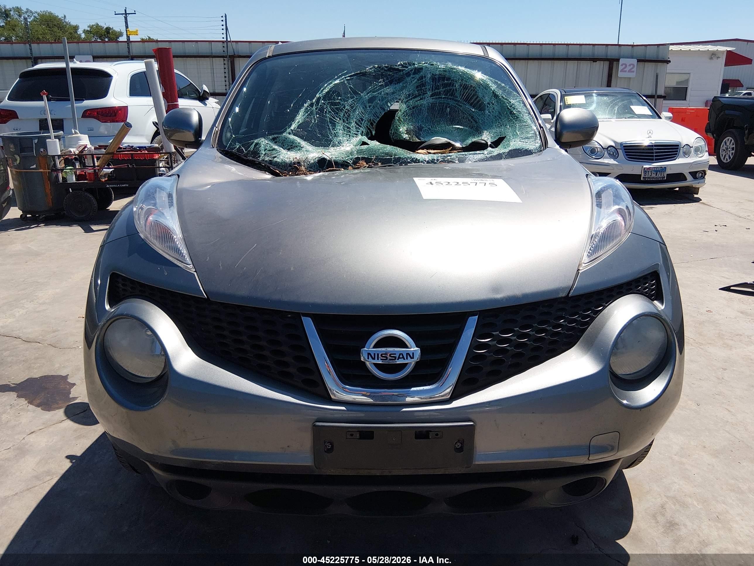 2013 Nissan Juke Sv Gray vin: JN8AF5MRXDT207335