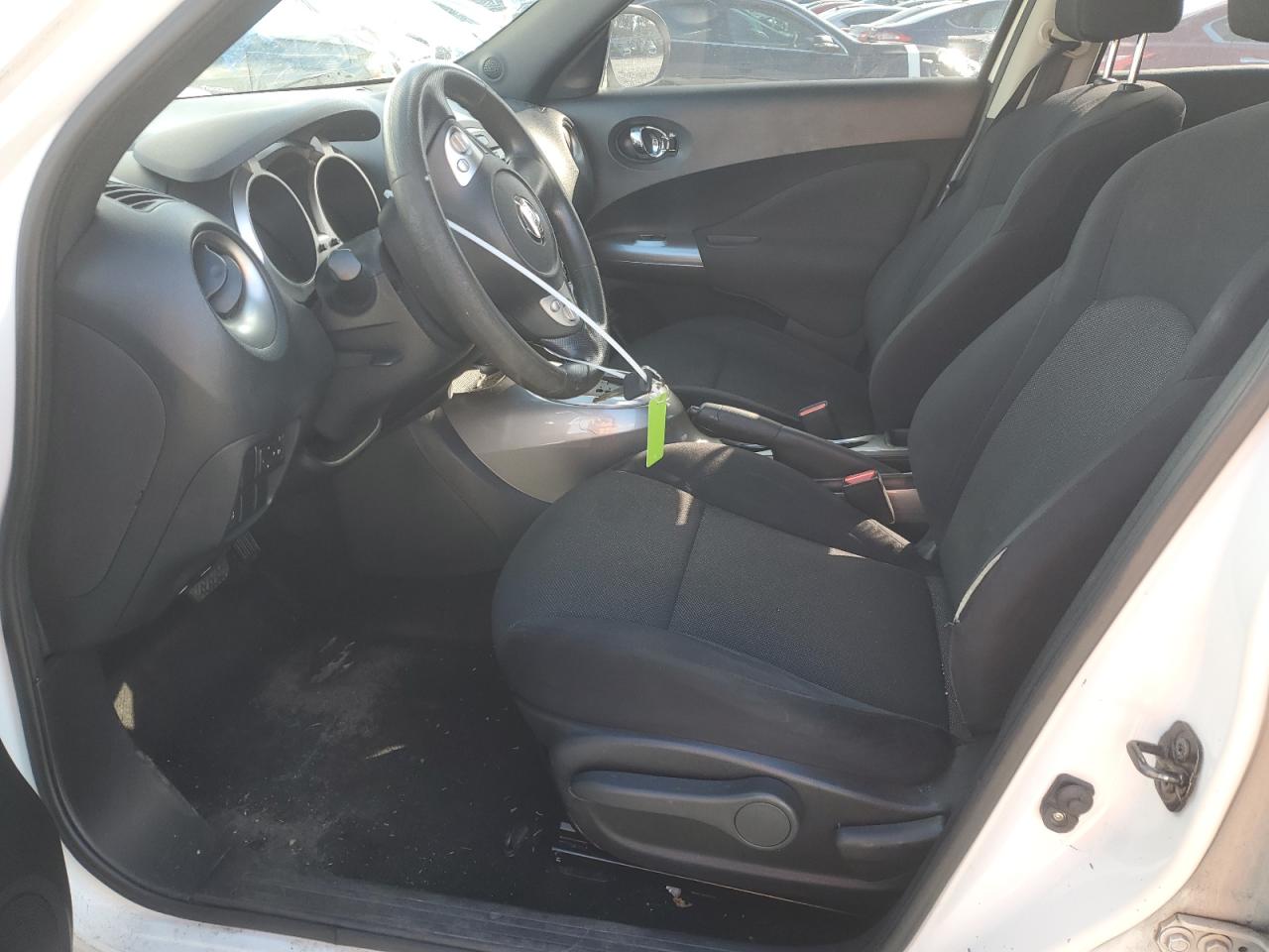 2013 Nissan Juke S White vin: JN8AF5MRXDT215516