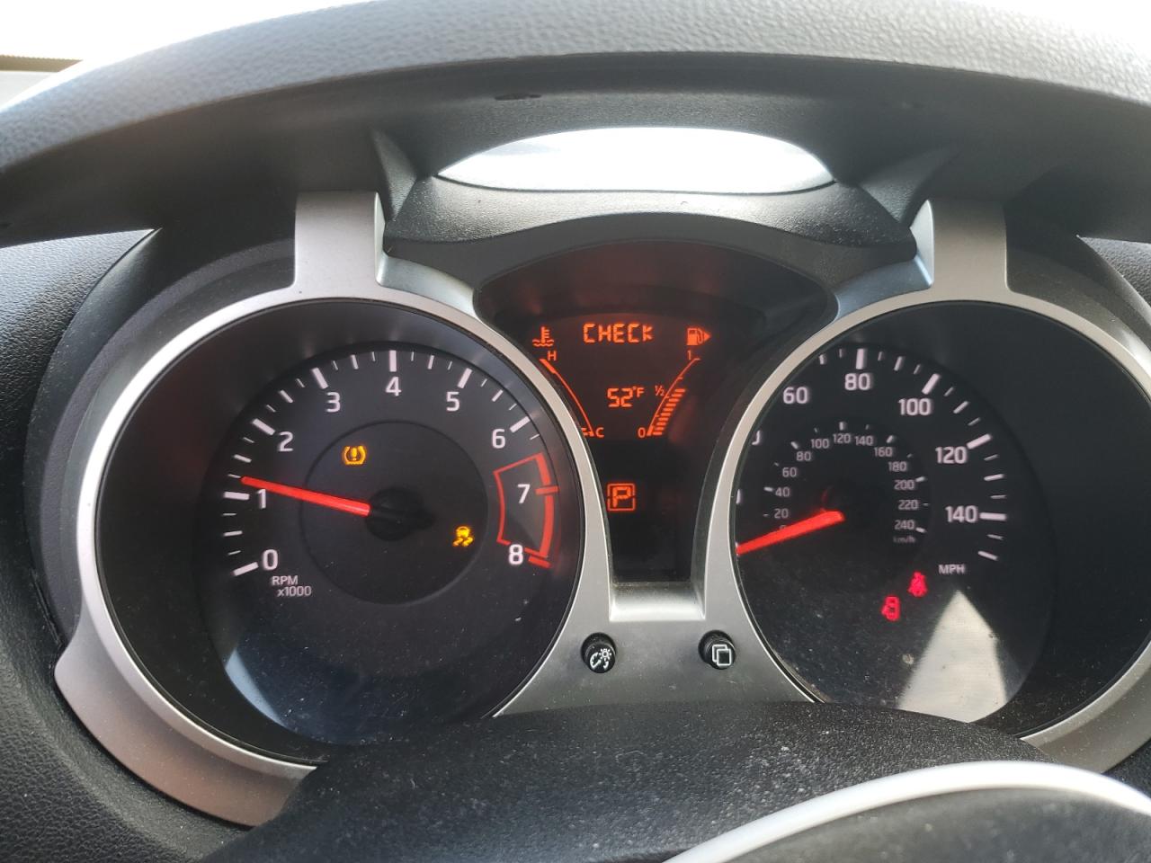 2013 Nissan Juke S White vin: JN8AF5MRXDT215516