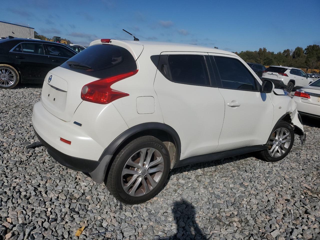 2013 Nissan Juke S White vin: JN8AF5MRXDT215516