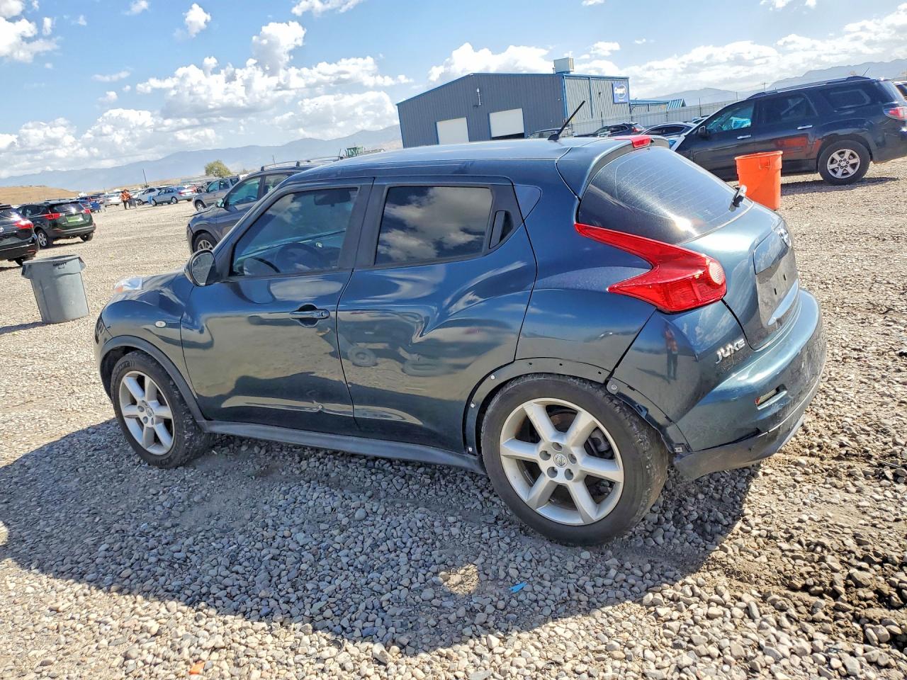 2014 Nissan Juke S Green vin: JN8AF5MRXET455070