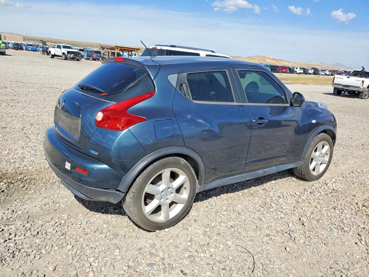 2014 Nissan Juke S Green vin: JN8AF5MRXET455070