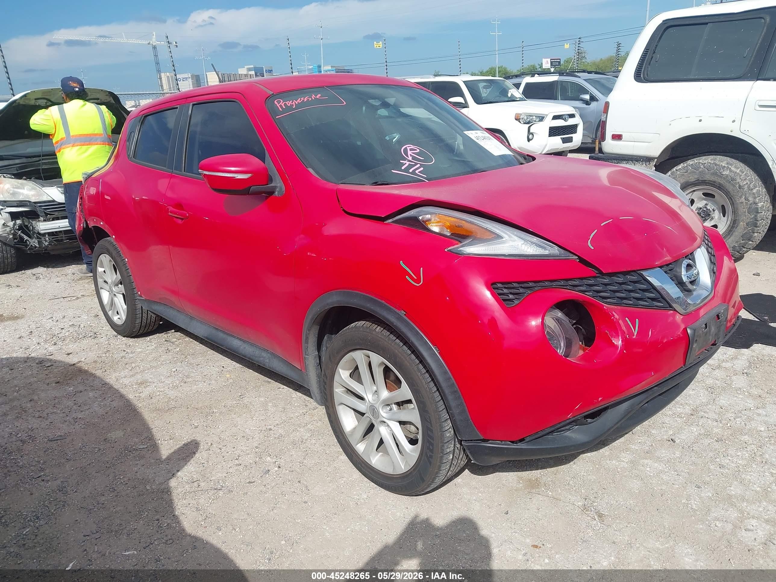 2015 Nissan Juke Sv Red vin: JN8AF5MRXFT500820