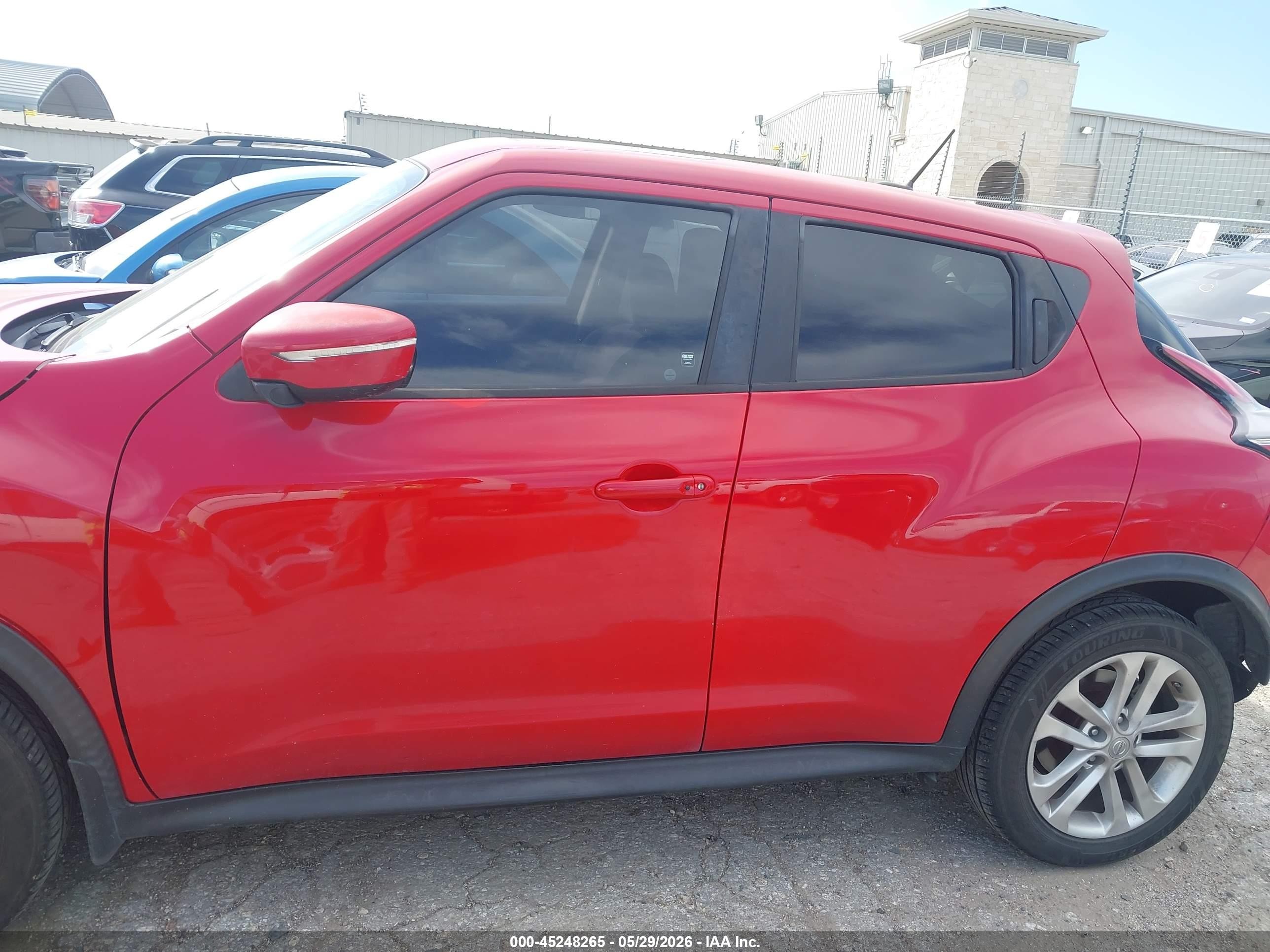 2015 Nissan Juke Sv Red vin: JN8AF5MRXFT500820