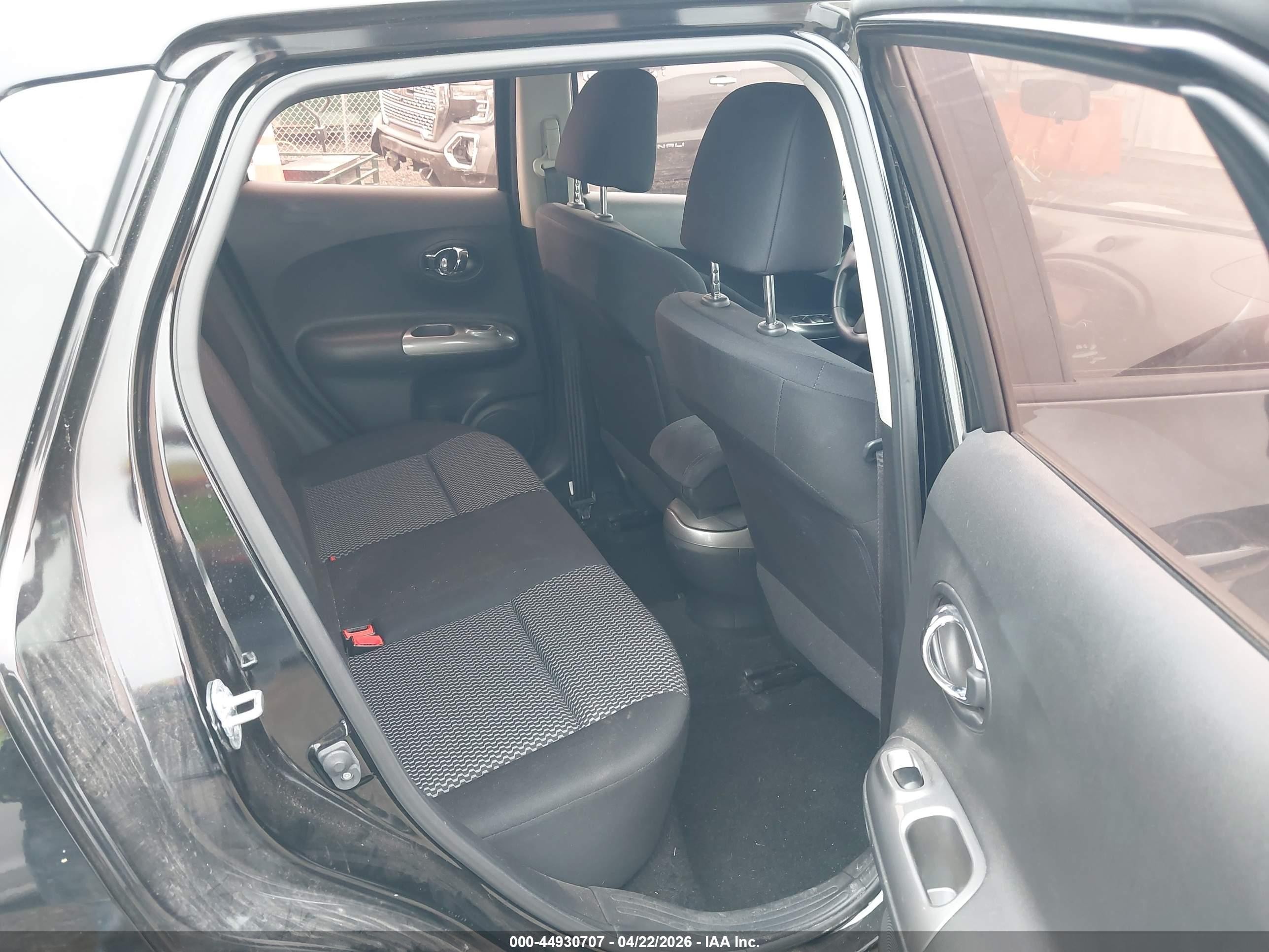 2015 Nissan Juke S Black vin: JN8AF5MRXFT502907