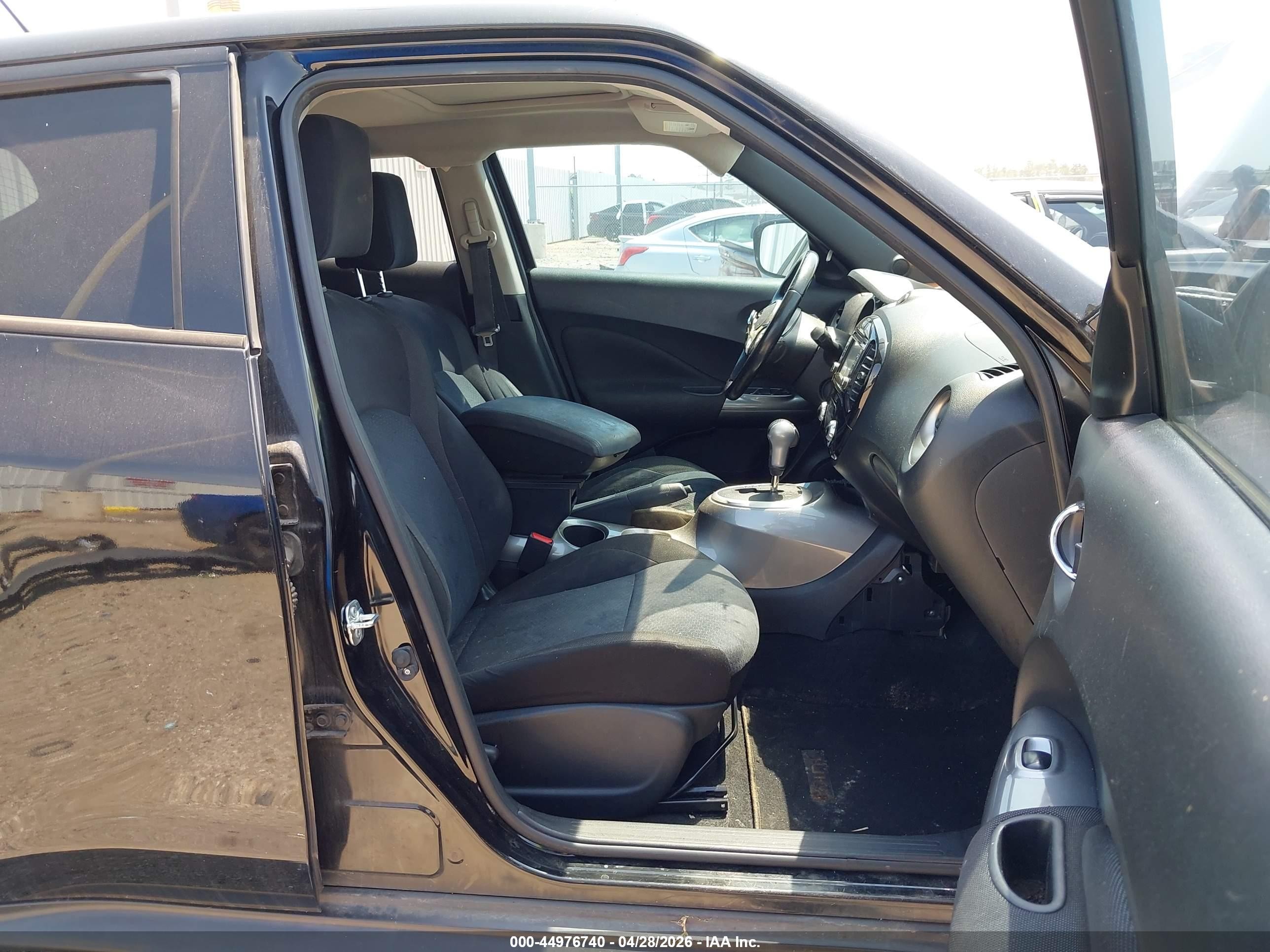 2015 Nissan Juke Sv Black vin: JN8AF5MRXFT502969